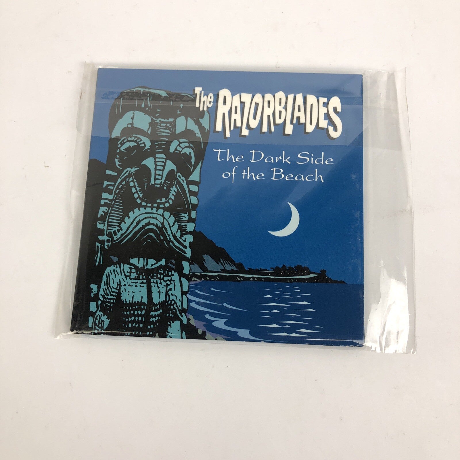 THE RAZORBLADES - The Dark Side Of The Beach ( CD ) Mint Disc Guaranteed      #9