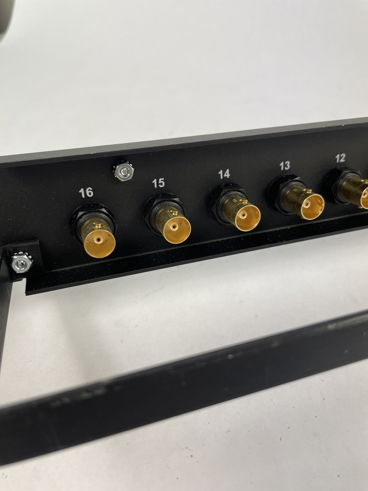Bittree BH-B124A1B12 12G+ BNC Coaxial Bulkhead Panel 1x24 Jack Configuration 1RU