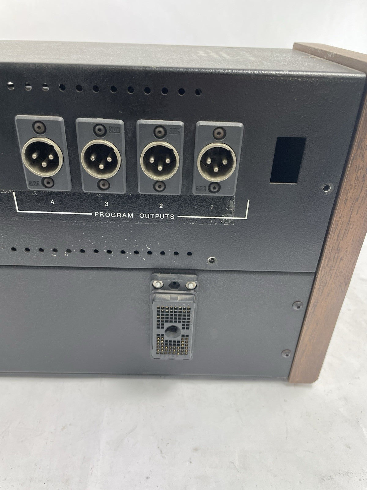 Quantum Audio Labs QM-8B 2x24x48 Monitor Mixer QM-8