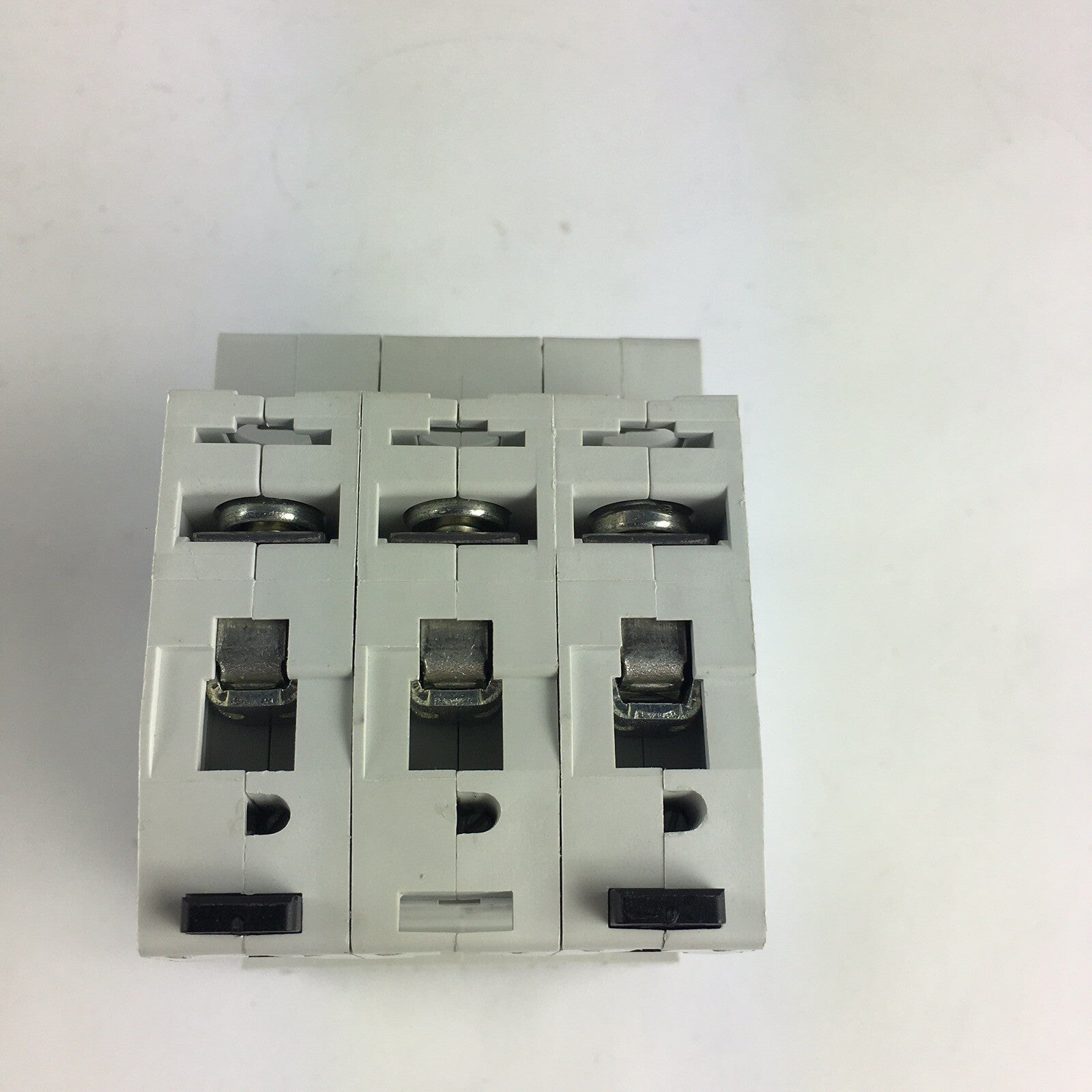 ALLEN BRADLEY 1492-SP3C080 SER. C CURUIT BREAKER