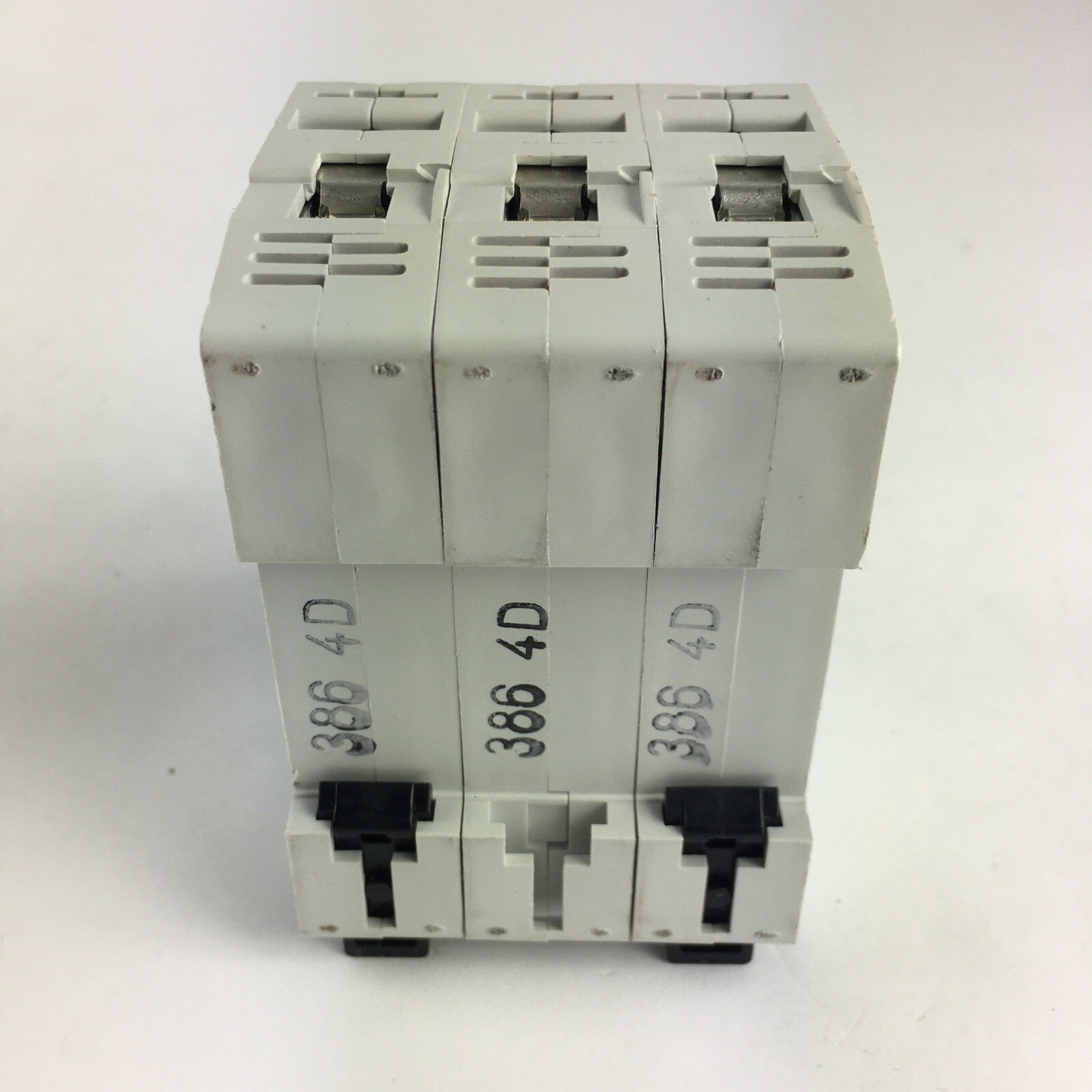 Allen Bradley 1492-SP3D040 4 A Circuit Breaker 1492-SP D4 1492SP3D040 (TSC)