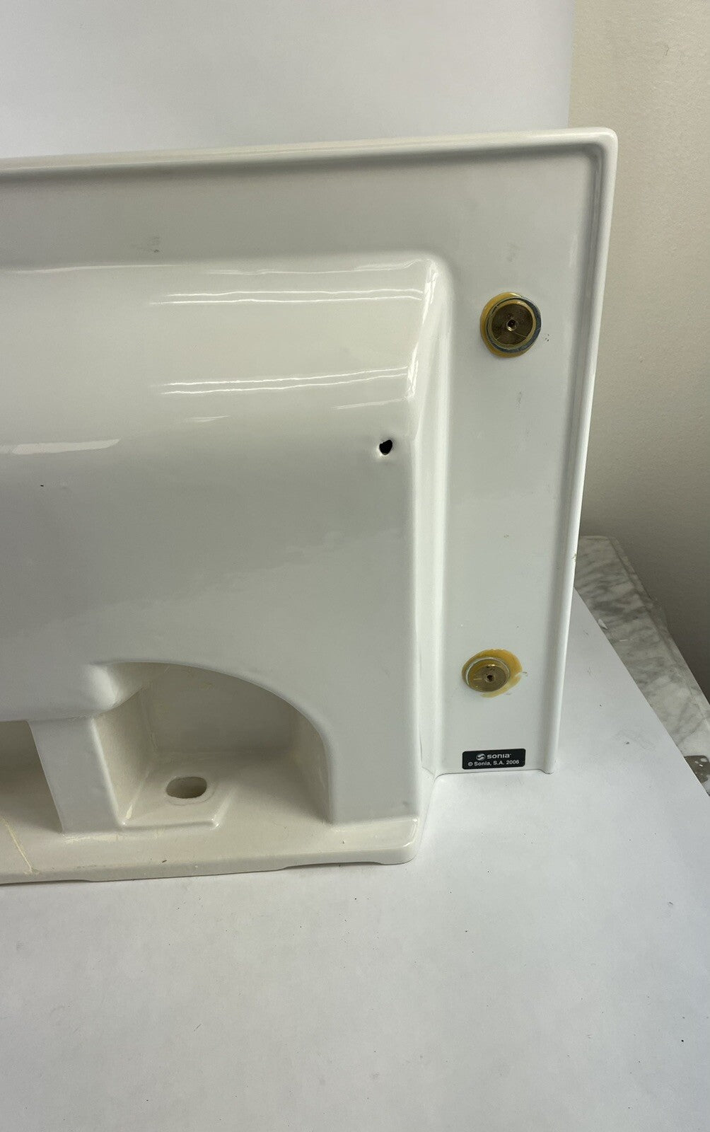 Roca Happening 357564 white ceramic spray bidet made in Spain