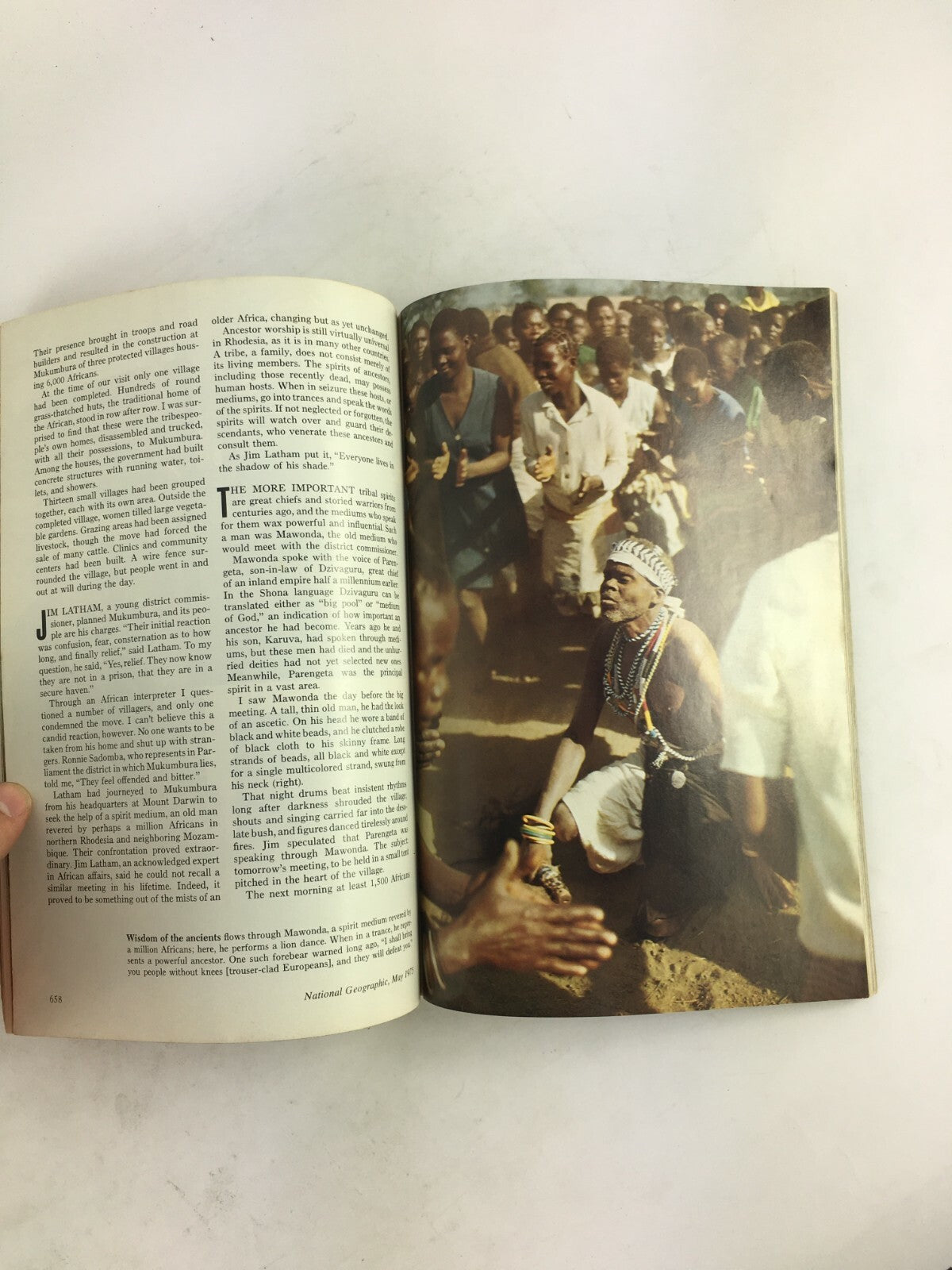 May 1975 National Geographic Magazine Life of a Baboon Troop The Adirondacks