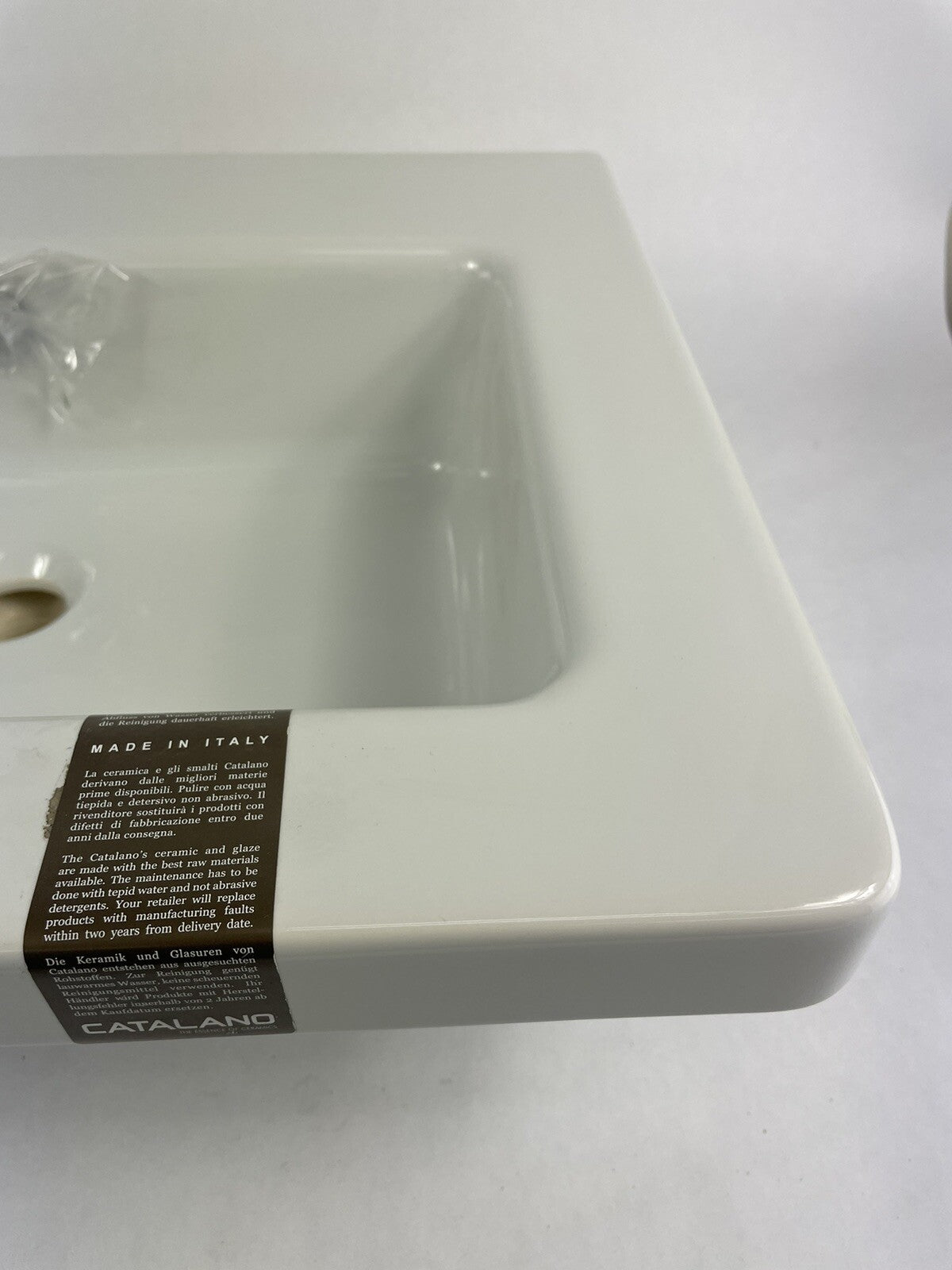 Catalano New Light 62 rectangular ceramic bathroom washbasin sink 24-3/8 x 19 inch