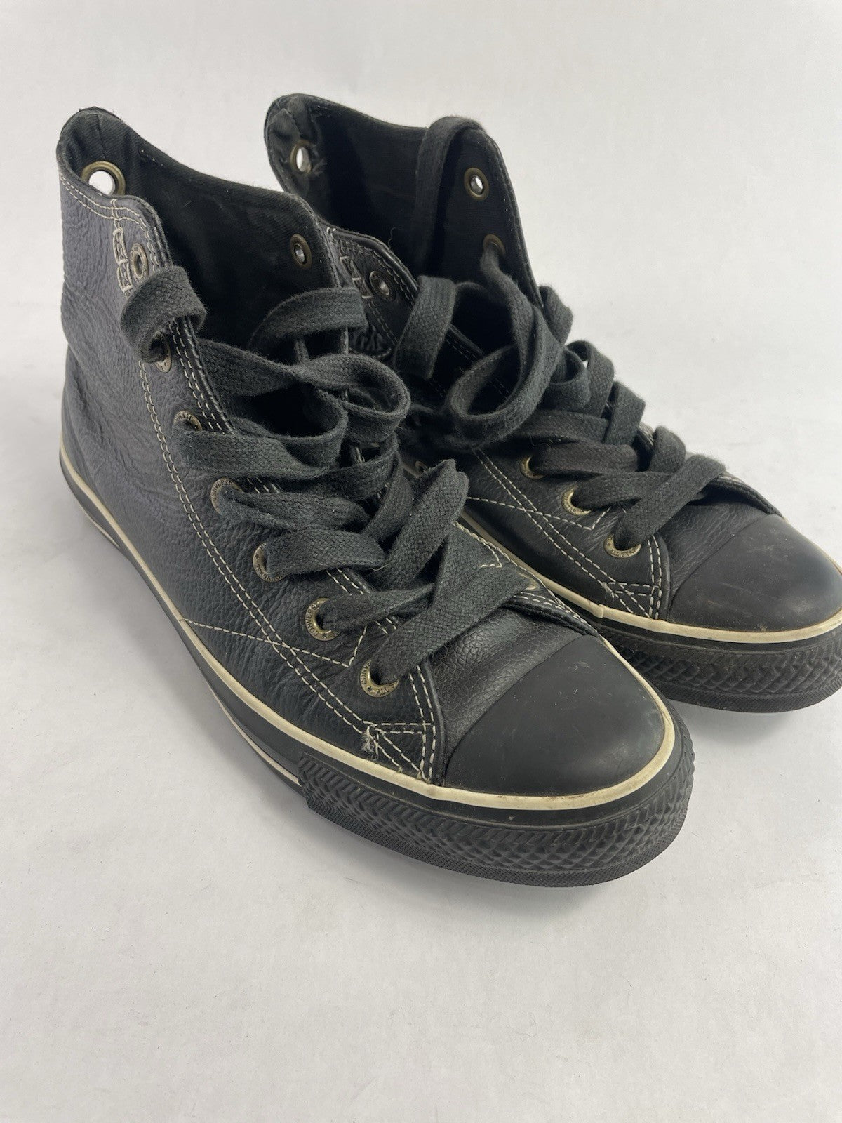 Converse Black Leather High Top Chuck Taylor All Star- Size Men 6 Woman 8