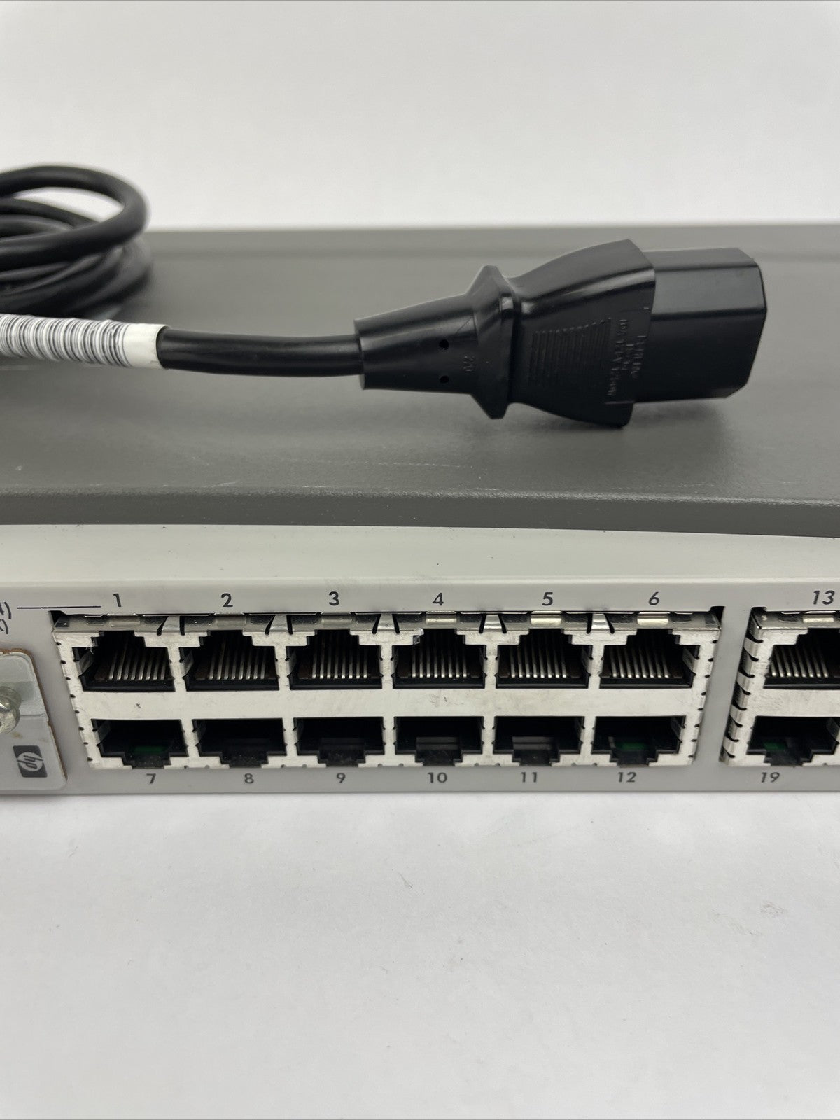 HP ProCurve 2524 24 Port 10/100 Switch 2 x Gigabit Stacking Transceivers J4813A