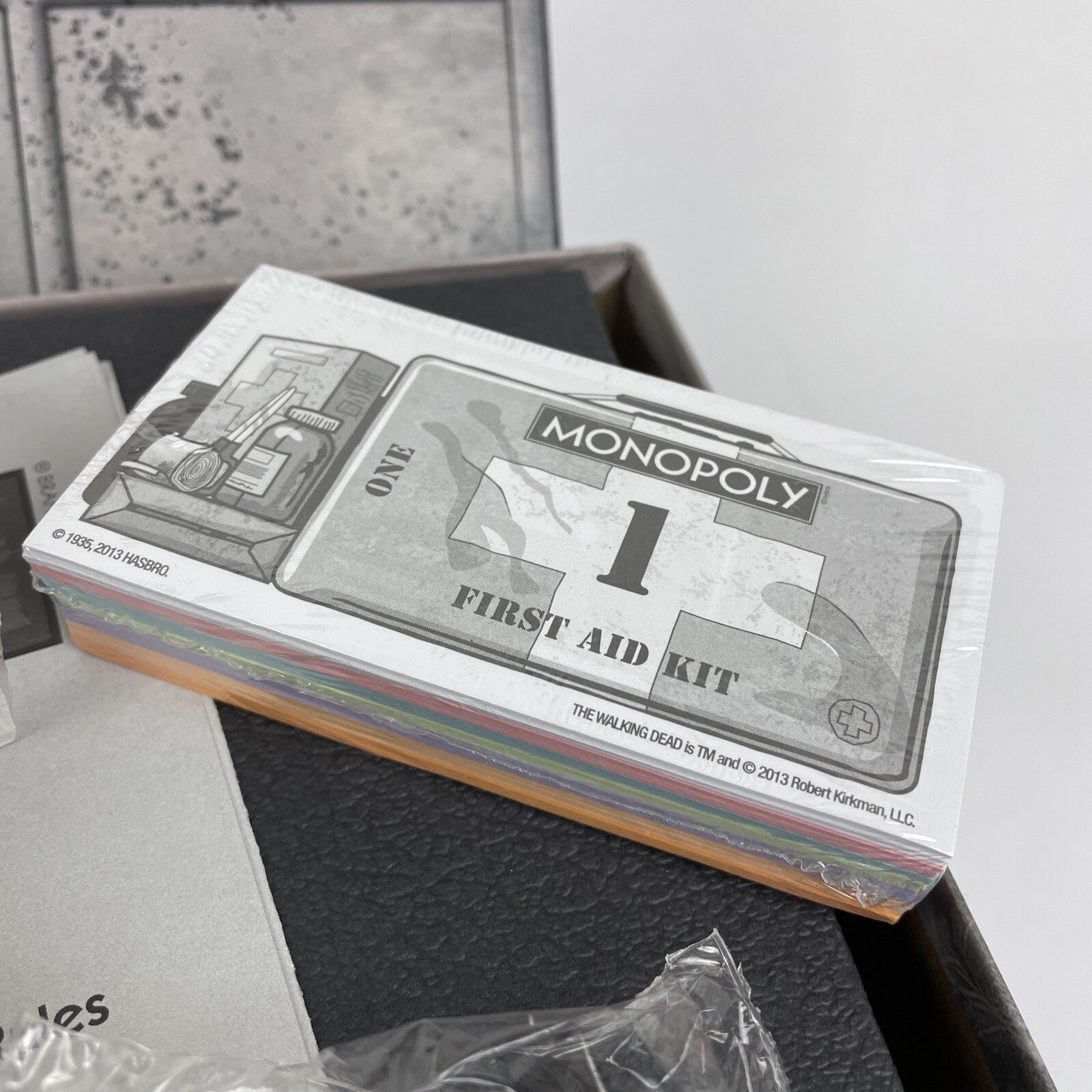 The Walking Dead Monopoly Survival Edition  Zombie MINT Condition.