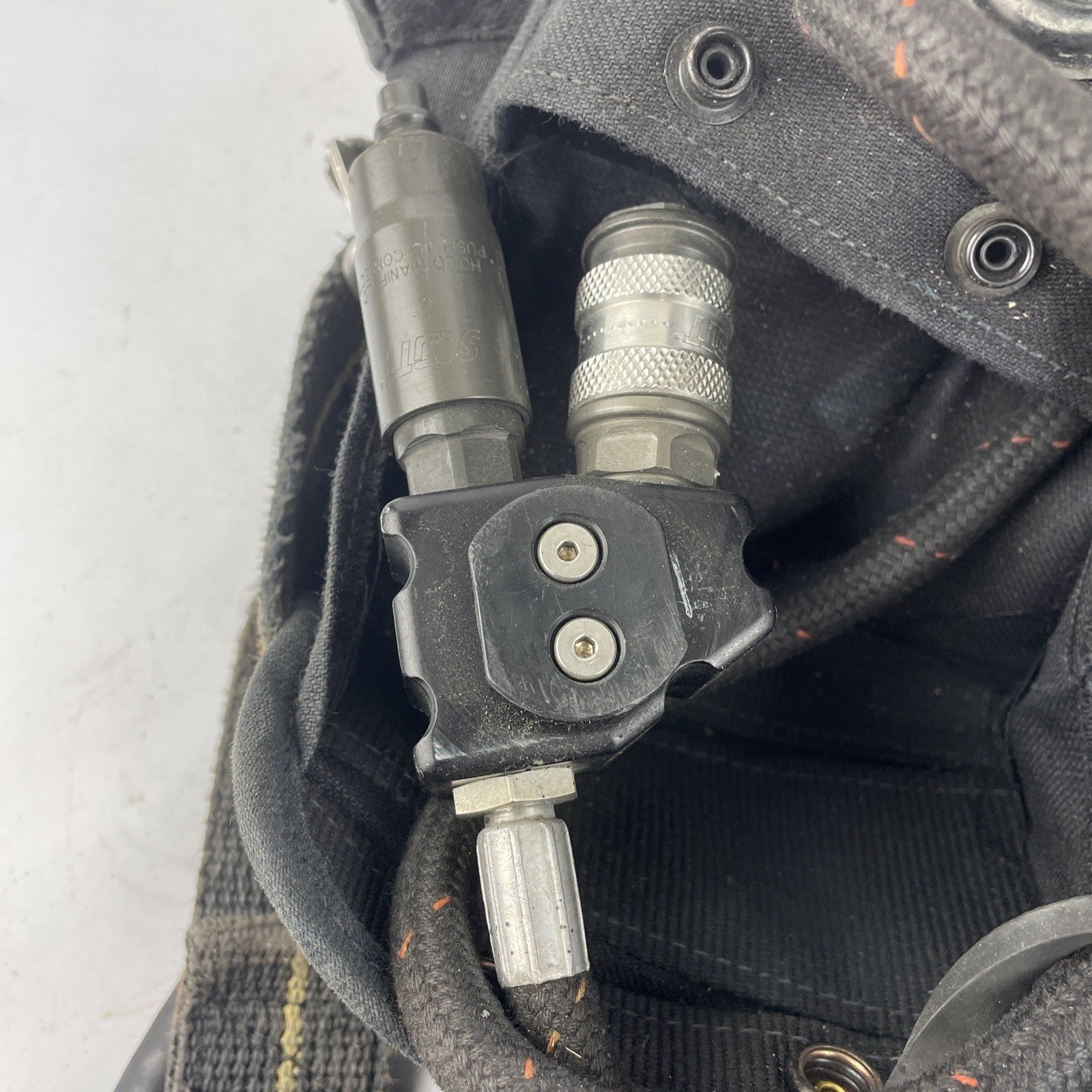 SCOTT SAFETY 4.5 4500 SCBA Air Pack Harness EZ-Flow Air Pak Plus with Sensor Q