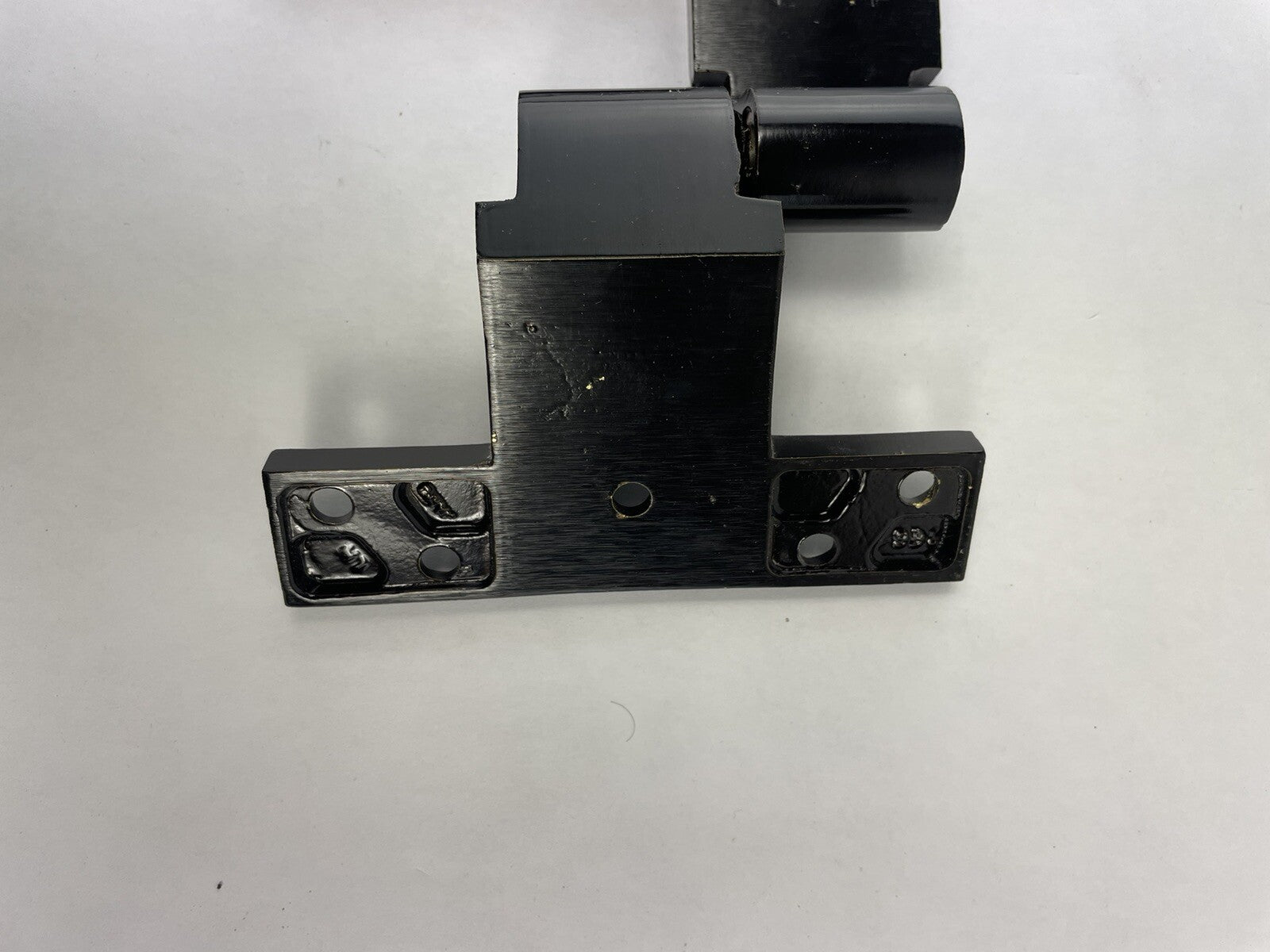RIXSON M19 1-1/2IN INTERMEDIATE PIVOT Oil Rubbed Dark Bronze