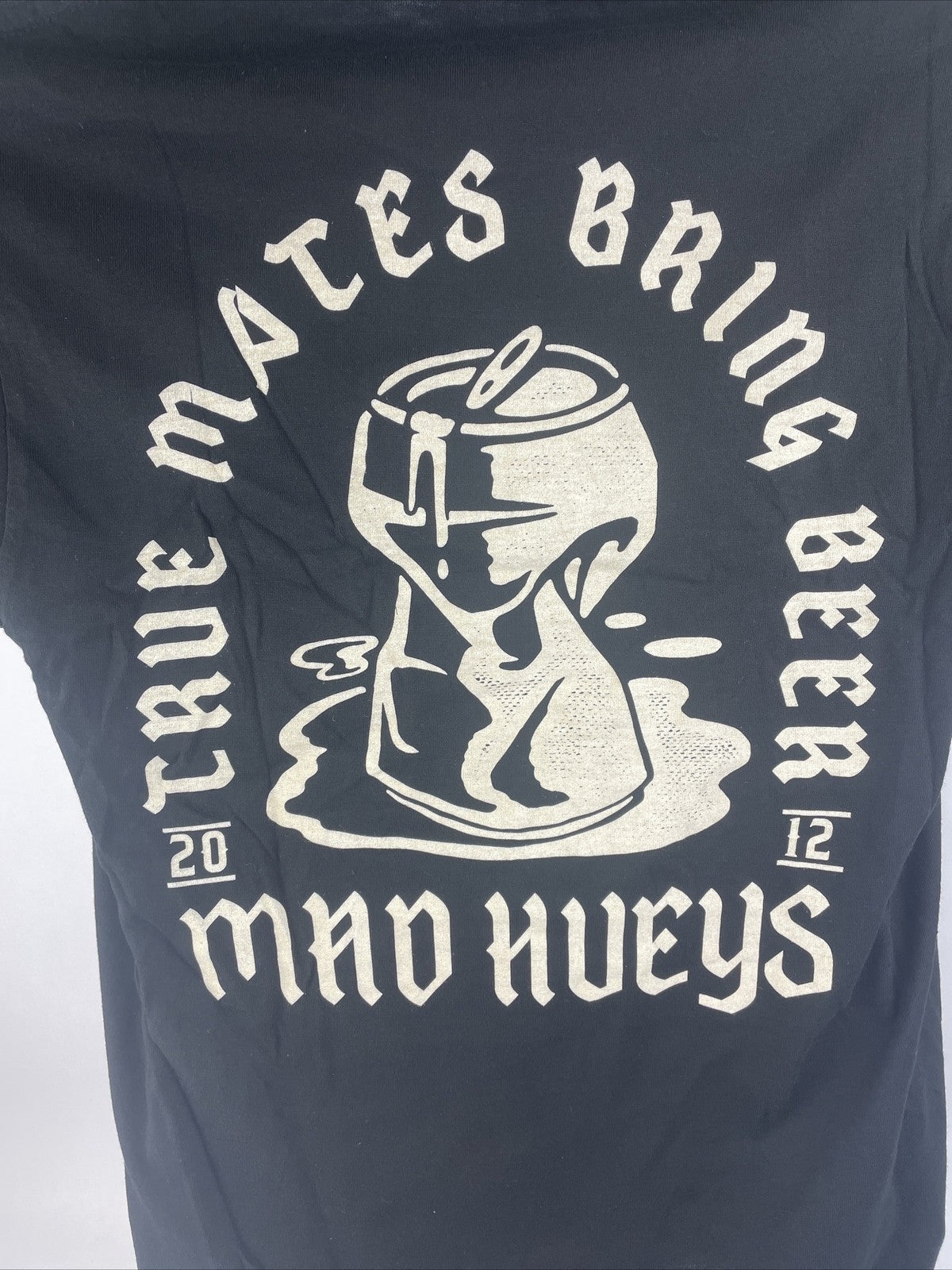 NEW Original THE MAD HUEYS Men’s True Friends Bring Beer T-Shirt Size Small Fish