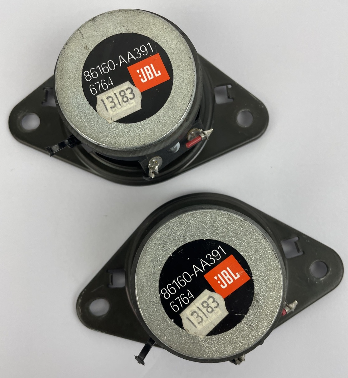 02-06 TOYOTA  FRONT LEFT AND RIGHT DASH TWEETER OUTER SPEAKER JBL OEM