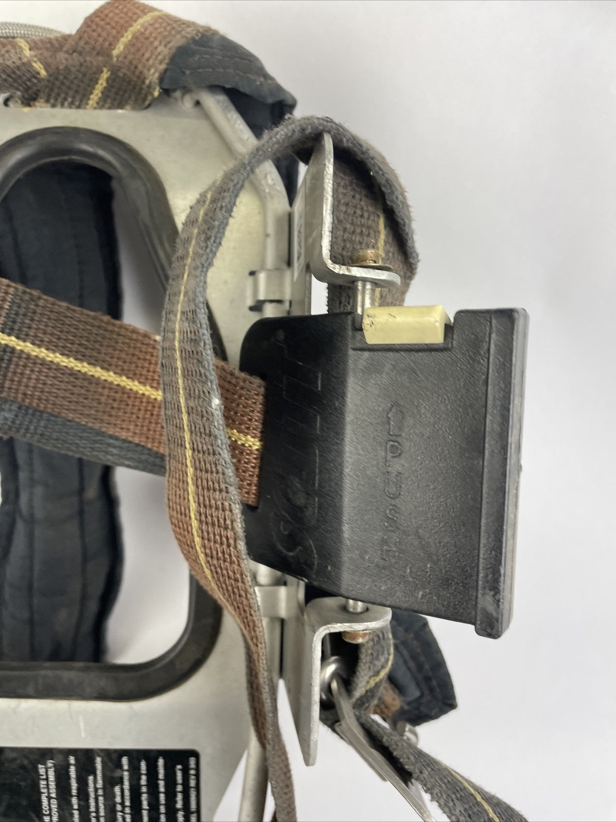 SCOTT SAFETY 4.5 4500 SCBA Air Pack Harness EZ-Flow Air Pak Plus with Sensor L