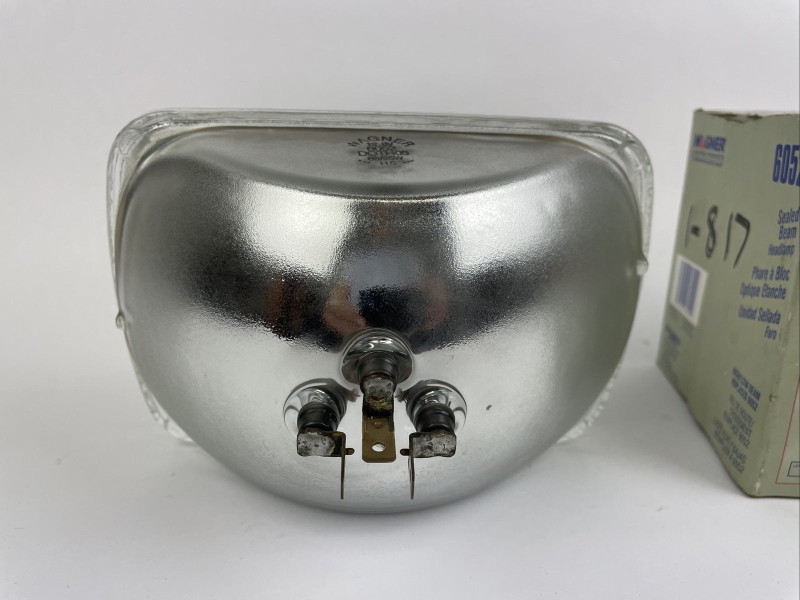 Pair of Wagner 6052 sealed beam headlights with high and low beam function