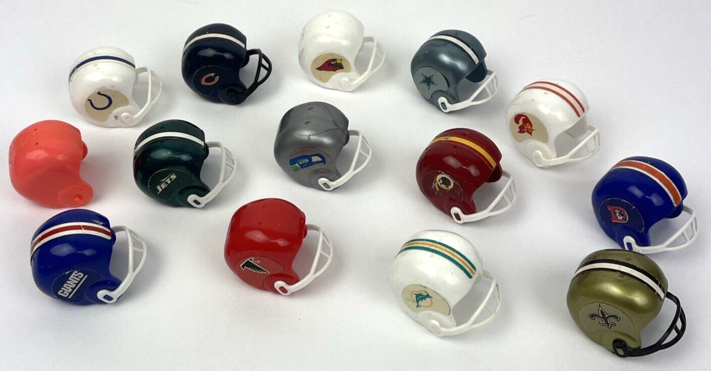 Lot of 14 Vintage 1970s NFL Mini Football Helmets Gumball Vending Machine Bears
