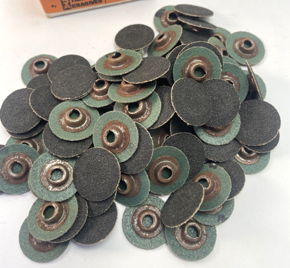 Standard Abrasives 52206 1" 80 Grit SOCATT A/O 2 PLY  Cloth Discs Qty.96