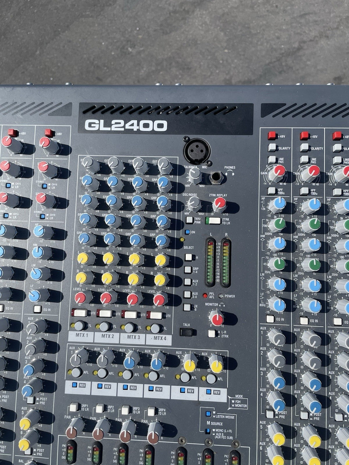ALLEN & HEATH GL2400-32 Professional Dual Function Audio Mixer In Road case