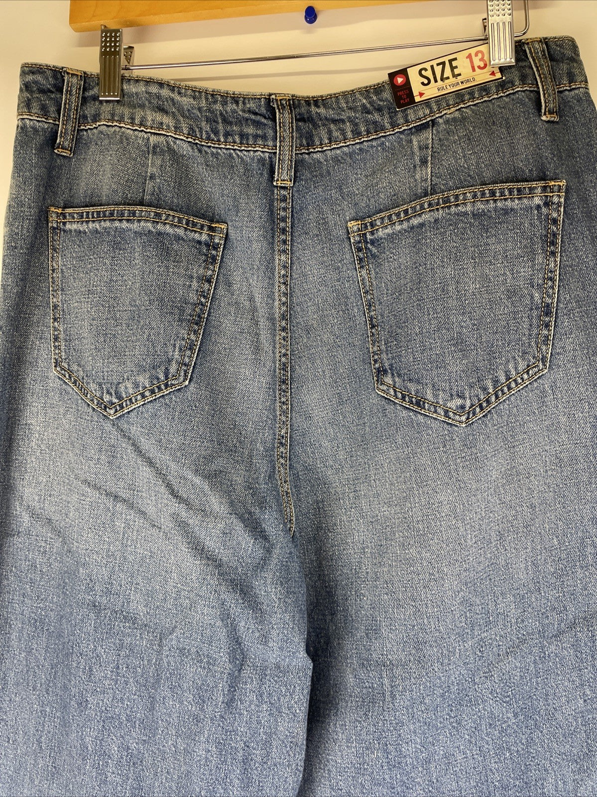 PELLO Los Angeles Wide Leg Jeans 13 Grey Distressed Raw Hem High Rise Y2K Grunge