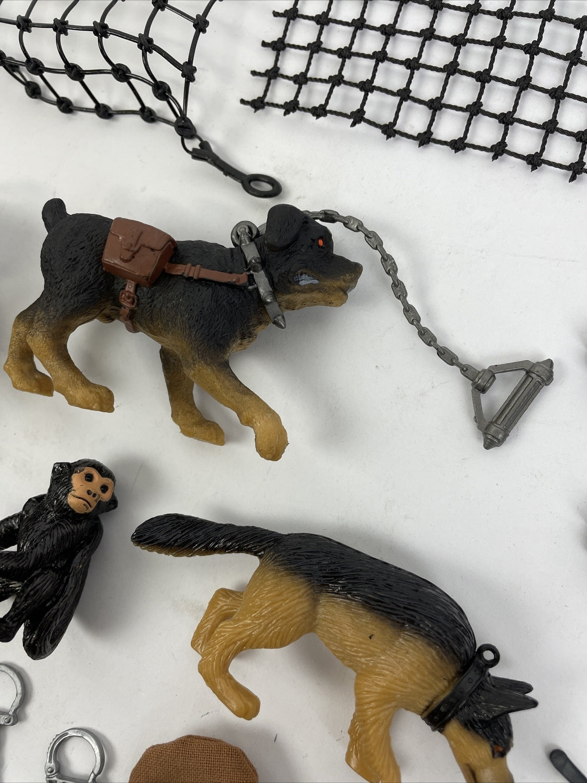 Lot Of GI JOE RIFLE Dog Shovel Gas Mask++  - FOR 12" ACTION FIGURE 1/6 SCALE 1:6