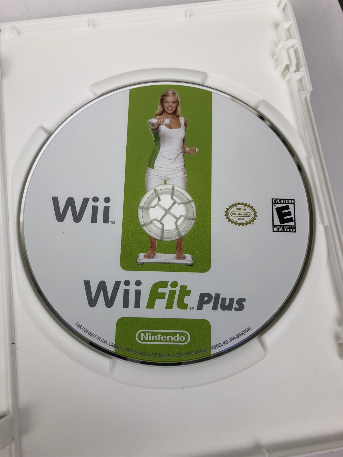 Wii Fit Plus - Nintendo Wii Complete Mint Condition - Look