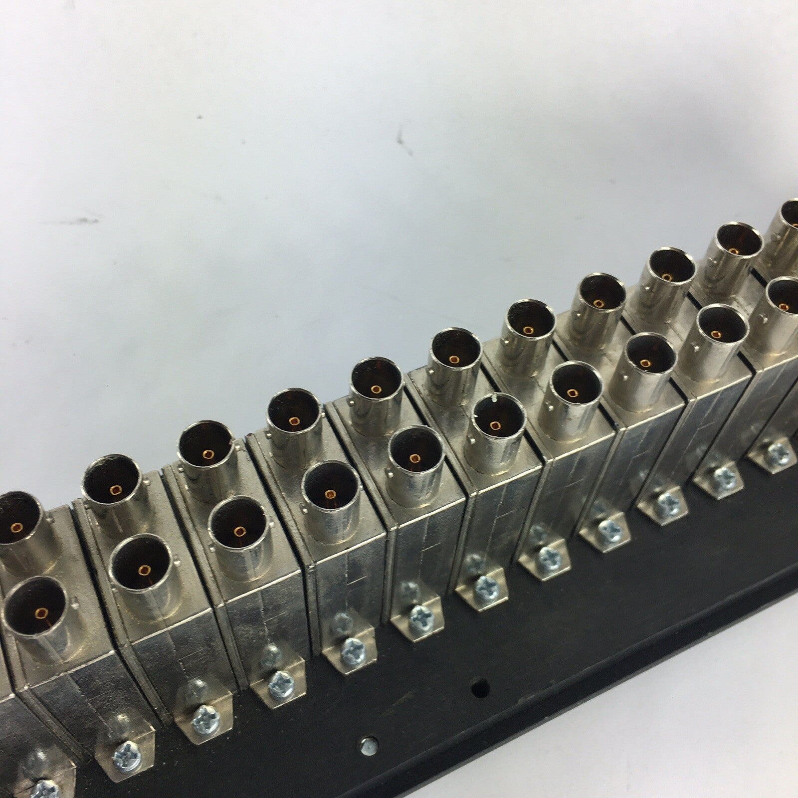 Bittree B48T 2WNSD/S 2x24 Port Patchbay Panel Unit 2U Rackmount
