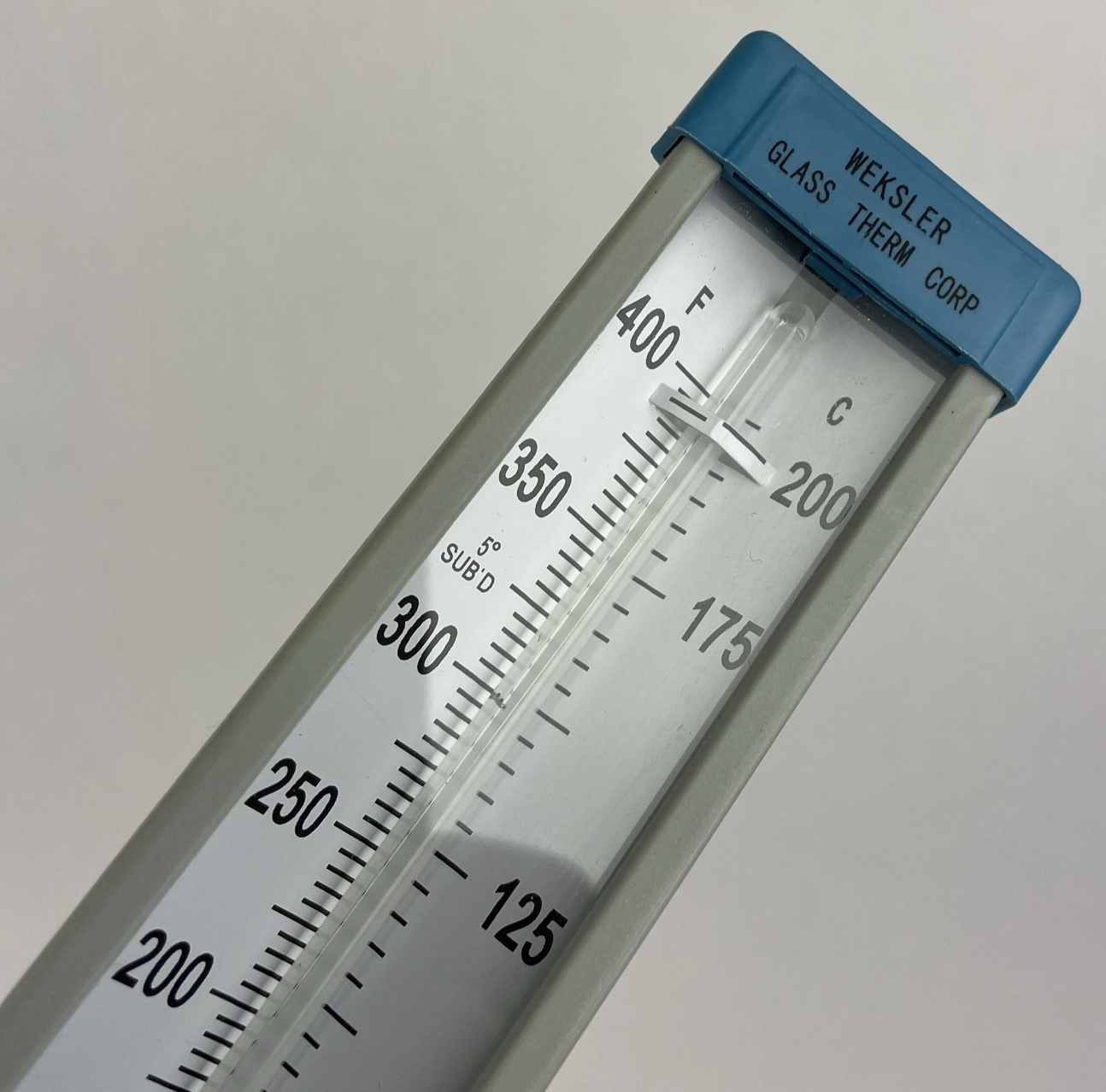 WEKSLER Thermometer Corp. 141GDKS/W3B3 50-400'F 2" STEM Brass Well NSMP