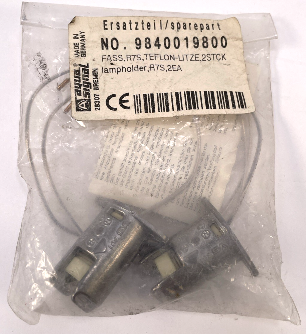 AQUA SIGNAL GLAMOX 9840019800 Lamp Holder /- LOT 2 PCS OEM Made in Germany