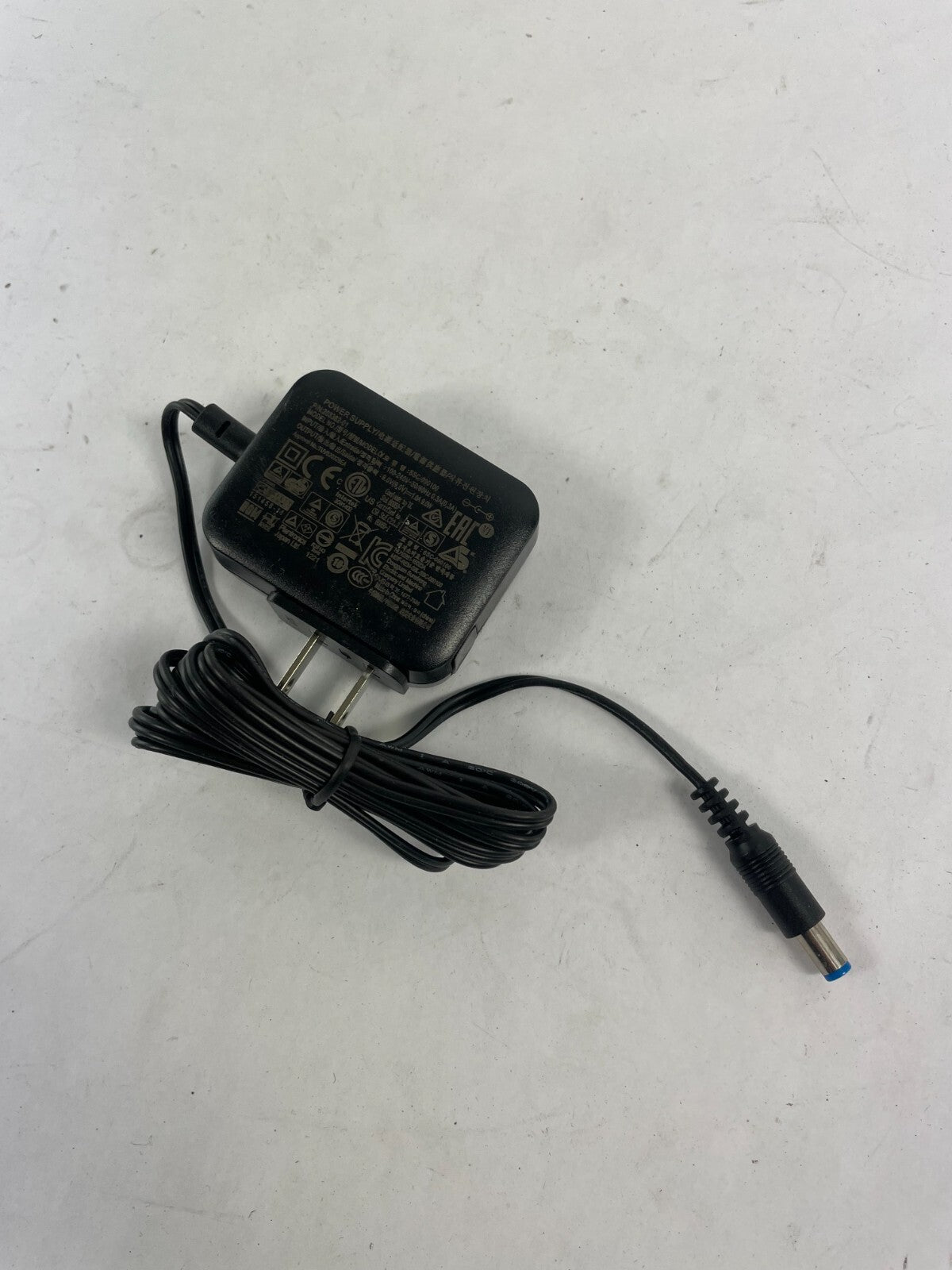 Geniune Plantronics SSC-090100 Output 9.0 V 1.0 A Power Supply Adapter B01
