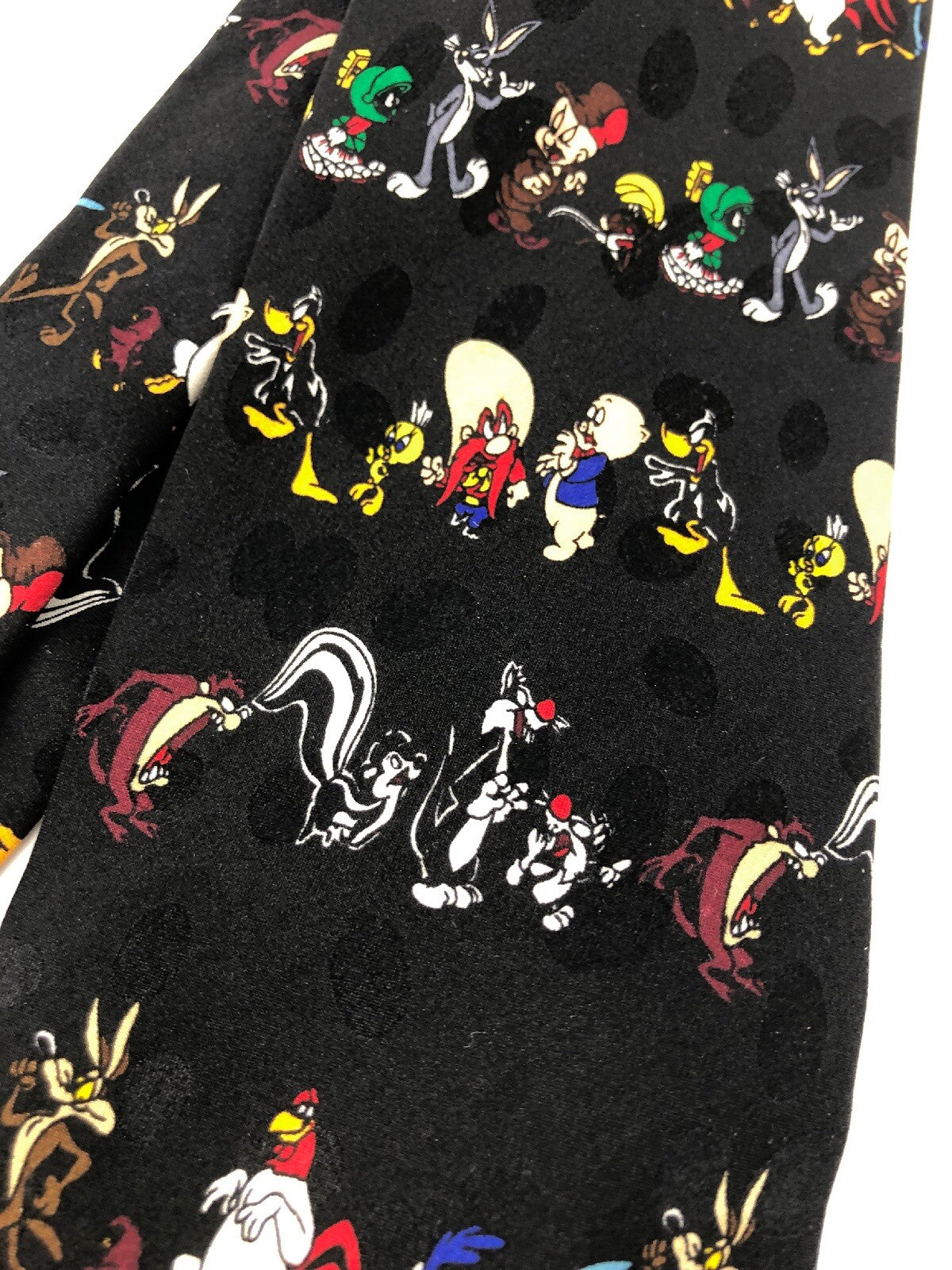 Looney Tunes Mania Tie Necktie Black - FULL CAST OF CHARACTERS- Must See FSTSHP