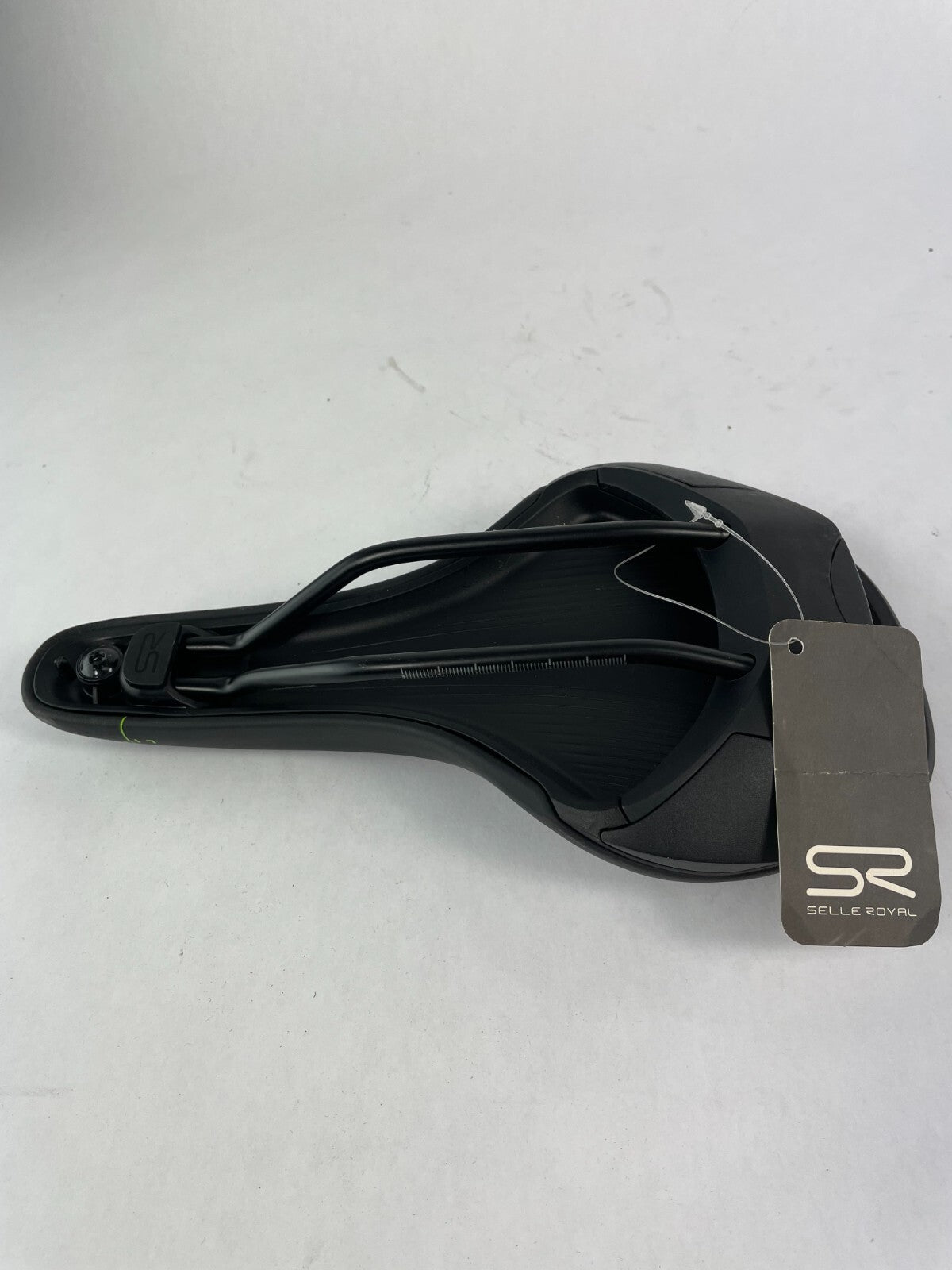 Selle Royal Explora Athletic black ergonomic bicycle saddle for road hybrid commuter and fitness cycling
