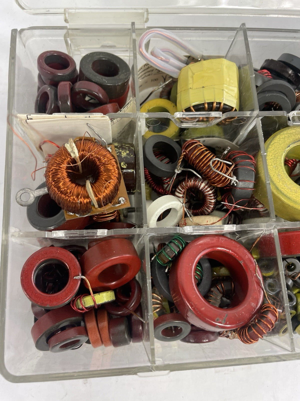 Lot  of Wire Wound Coils Chokes Inductors Various rings Ham Radio electronics