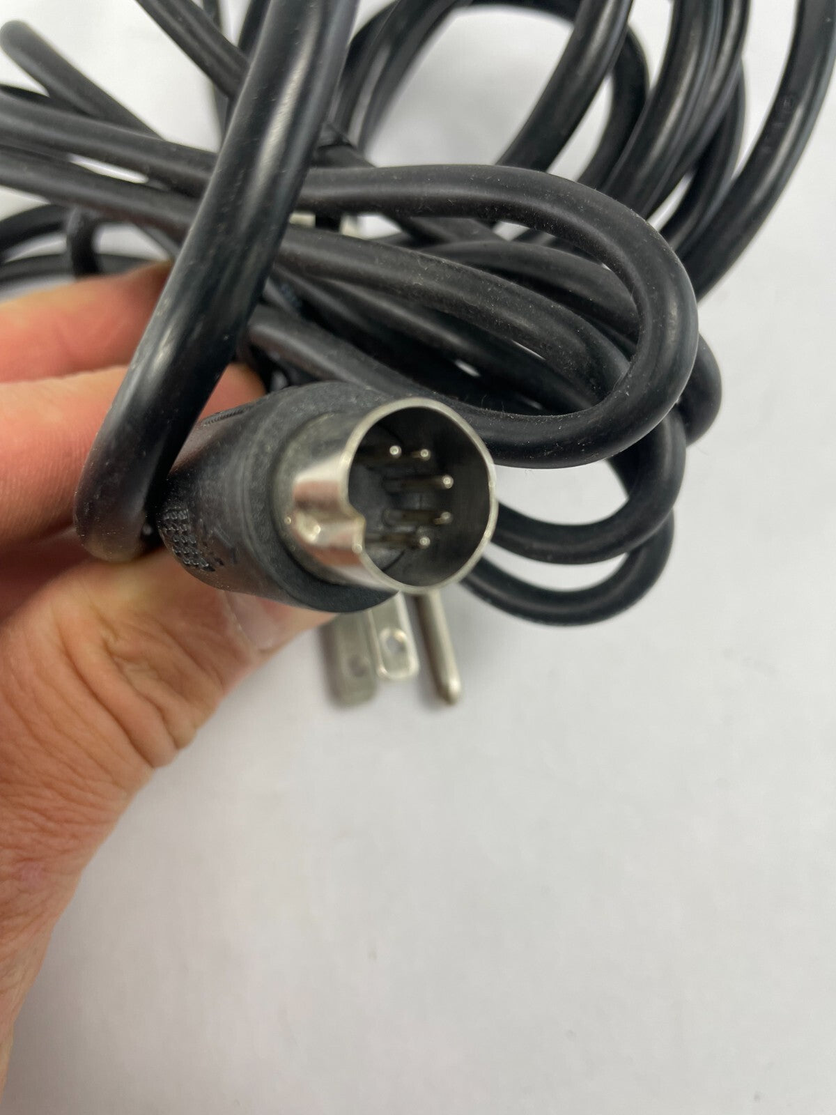 Geniune GlobTek TR9CG1200N05-Y Output 15 V  1.2 A Power Supply Adapter B01