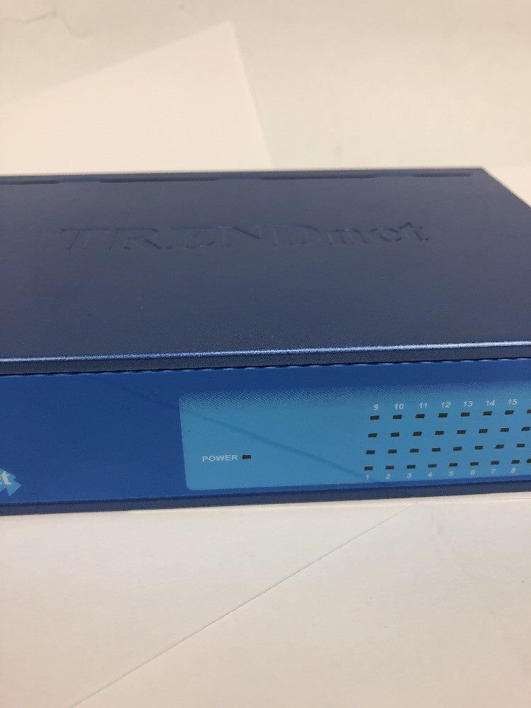 TRENDnet TE100-S16E Plus 10/100 Mbps NWay Switch 16-Ports External Switch