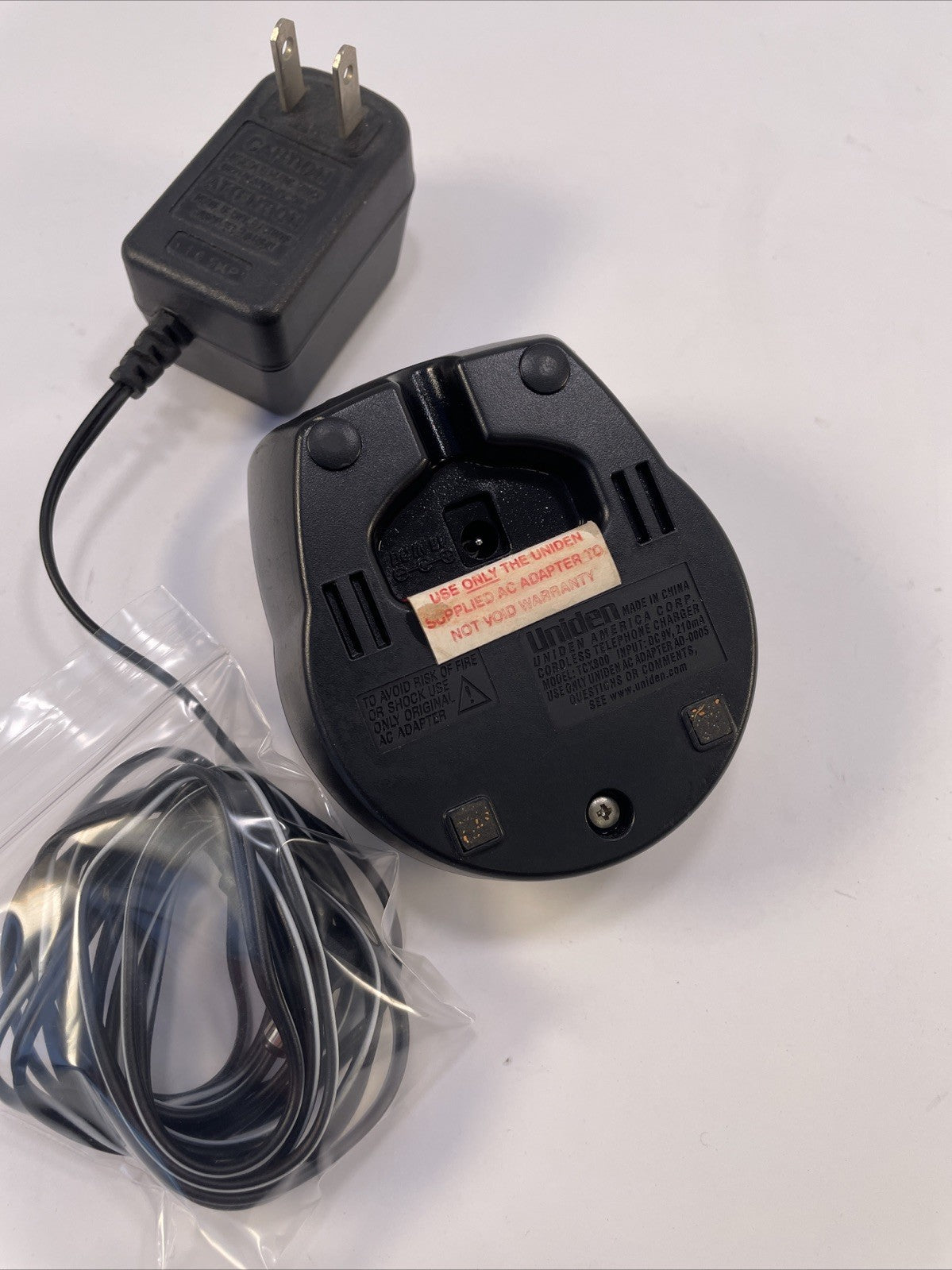 Uniden TCX800 Cordless Phone Handset Charger With AD-0005 AC Adapter         A00