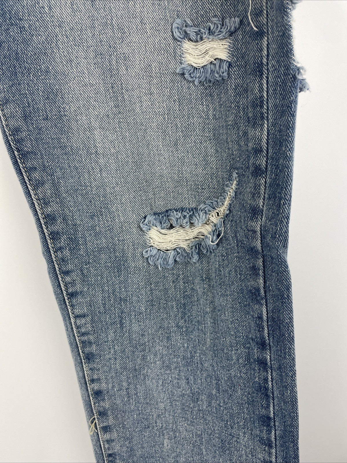 Yarner USA Distressed Torn Jeans Women's Size 11 High Rise Waist Light Blue Wash