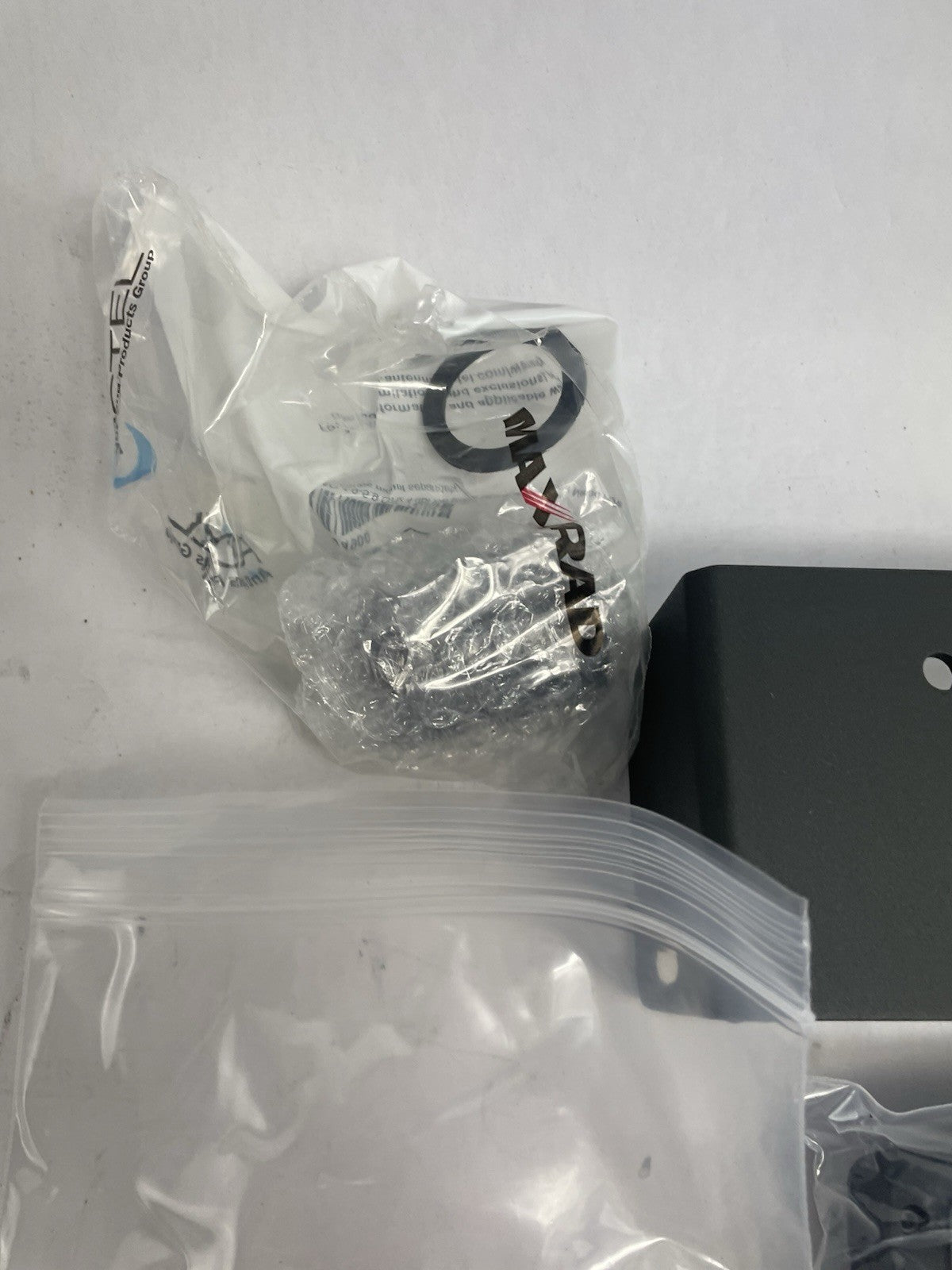WatchGuard 4RE DVR Video System with LCD Display WGA00370-300 with brackets