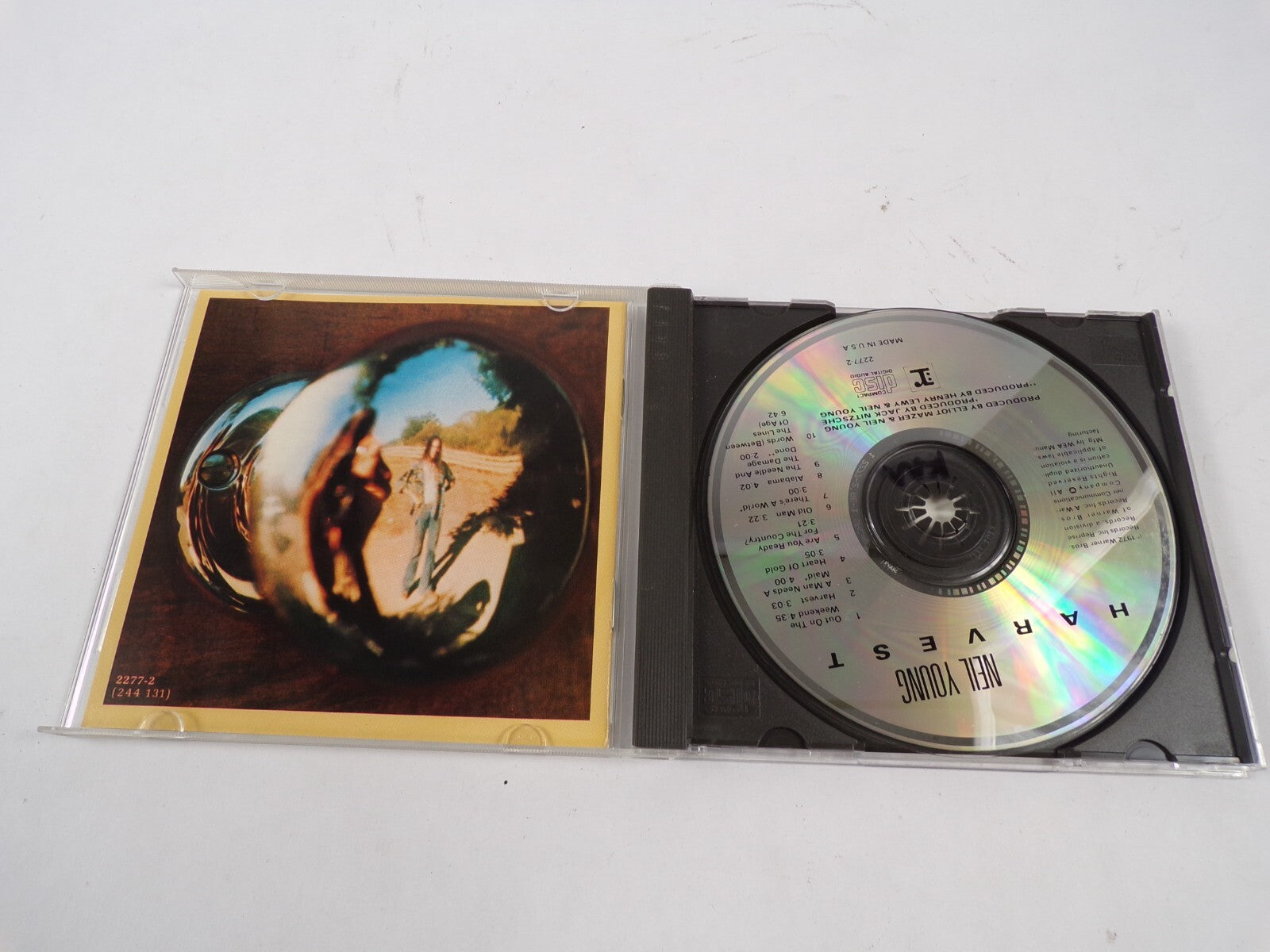 Harvest Neil Young Out On The Weekend Harvest A Man Needs A Maid CD#61