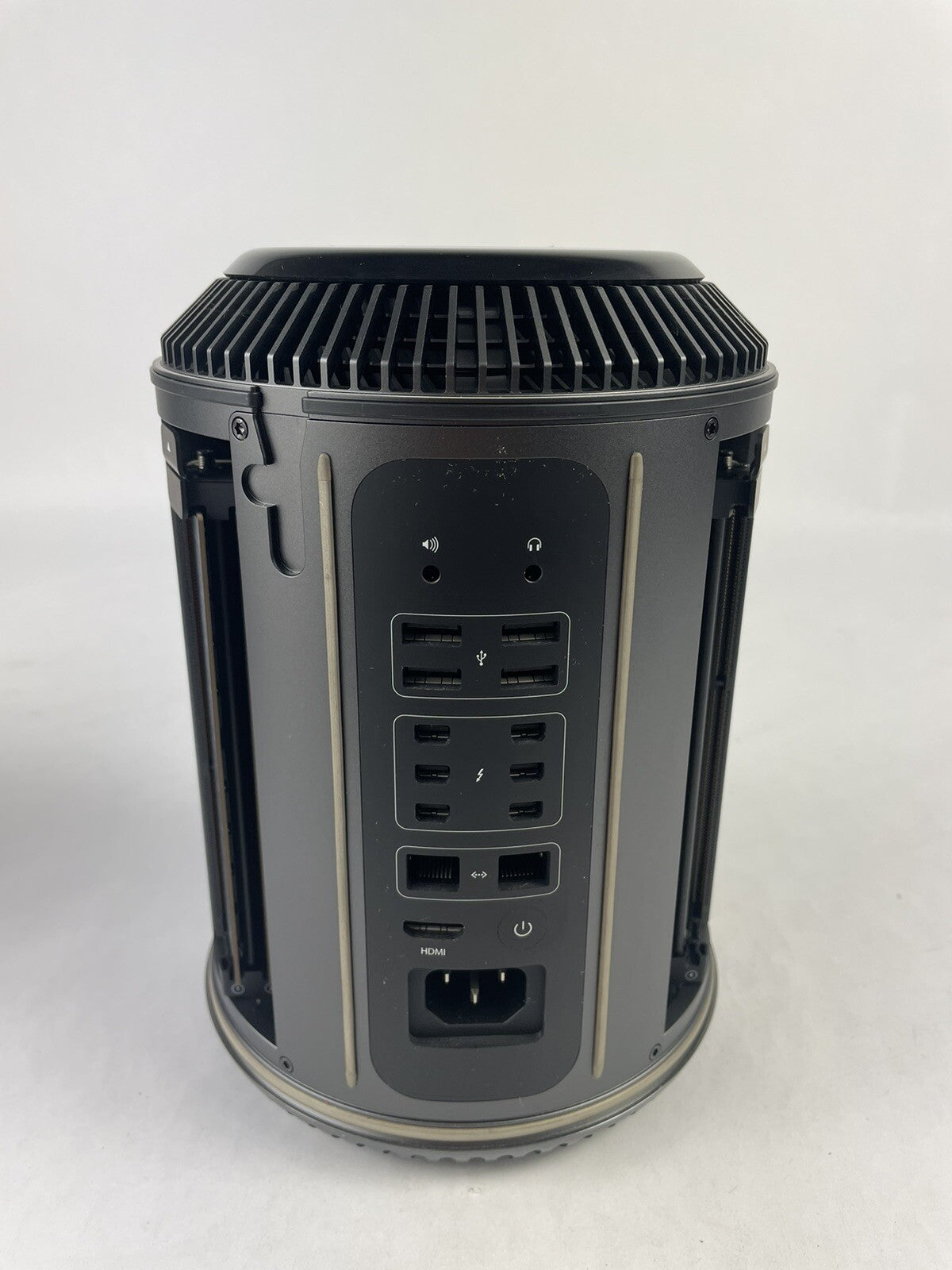 Mac Pro 3.7 Ghz Quad-core Xeon E5 64GB RAM 1 TB  SSD Late 2013