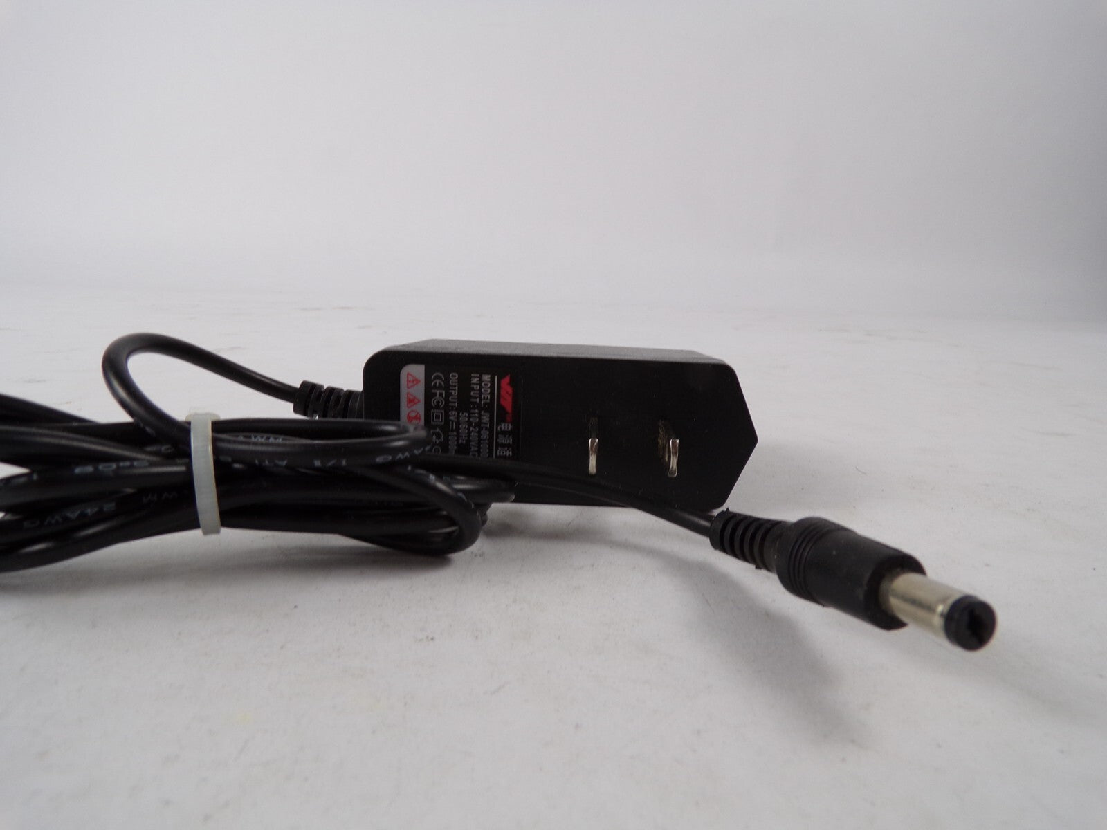 Genuine Radio Shack DV-1220DC Output 12 VDC 200mA Power Supply Adapter A43