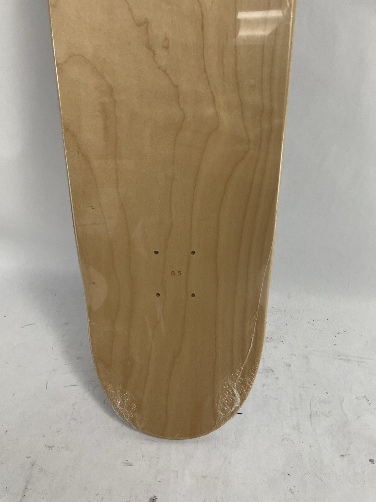 Isano Skateboards Skull Blunt 8.5-inch rare skateboard deck with premium hard rock maple construction and bold skull graphic.