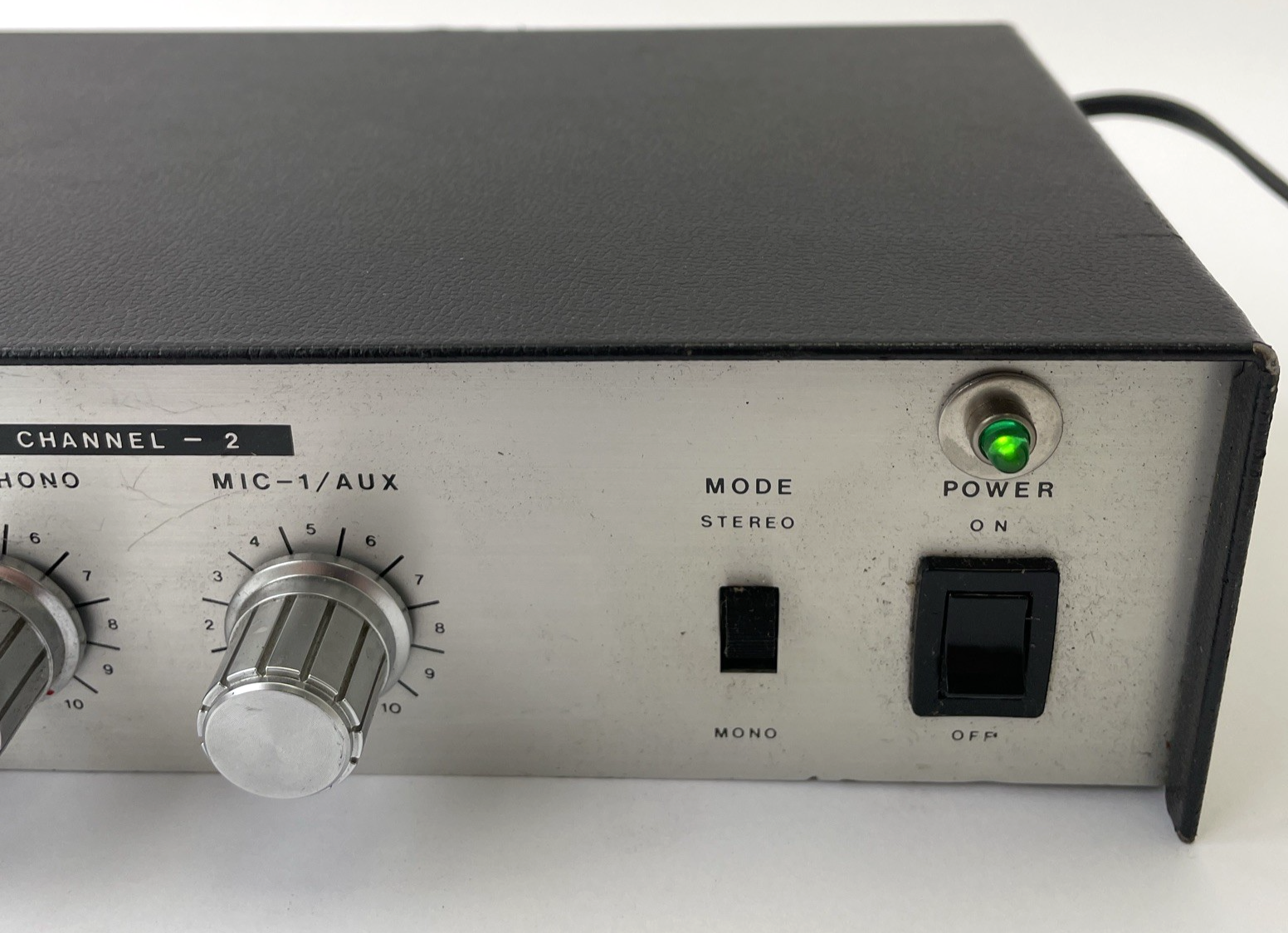 Vintage Realistic Professional Series 33-1057 Stereo Microphone Mixer 2 Channel
