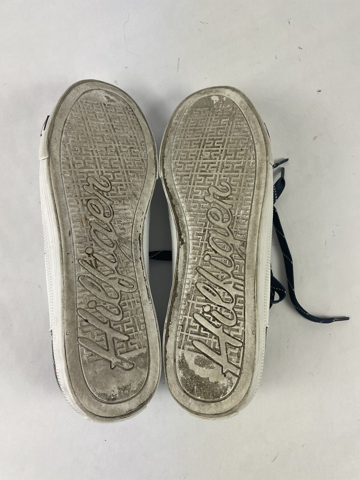 Tommy Hilfiger Sneakers Sz 9.5  TWLADDIN White Faux Leather Shoes Lace Up