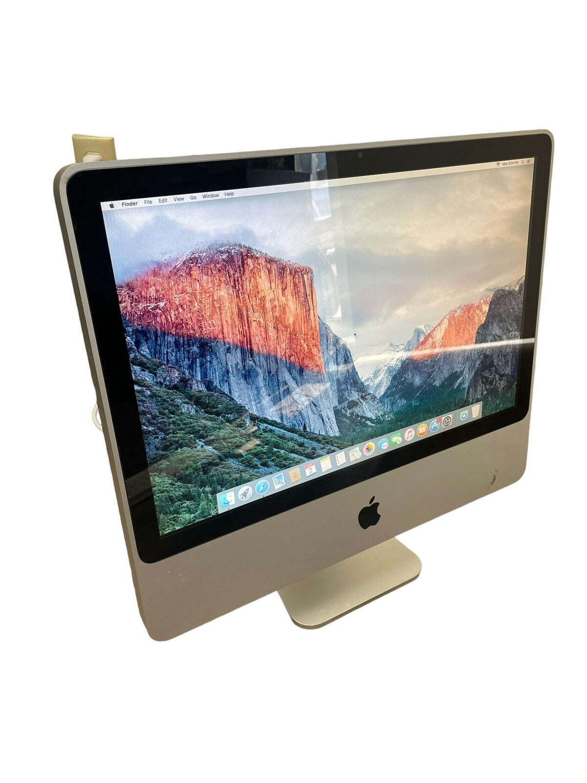 Apple A1224 Imac 20" Intel 2.4 GHz Core 2 Duo 2GB Ram 512GB SSD Hard drive