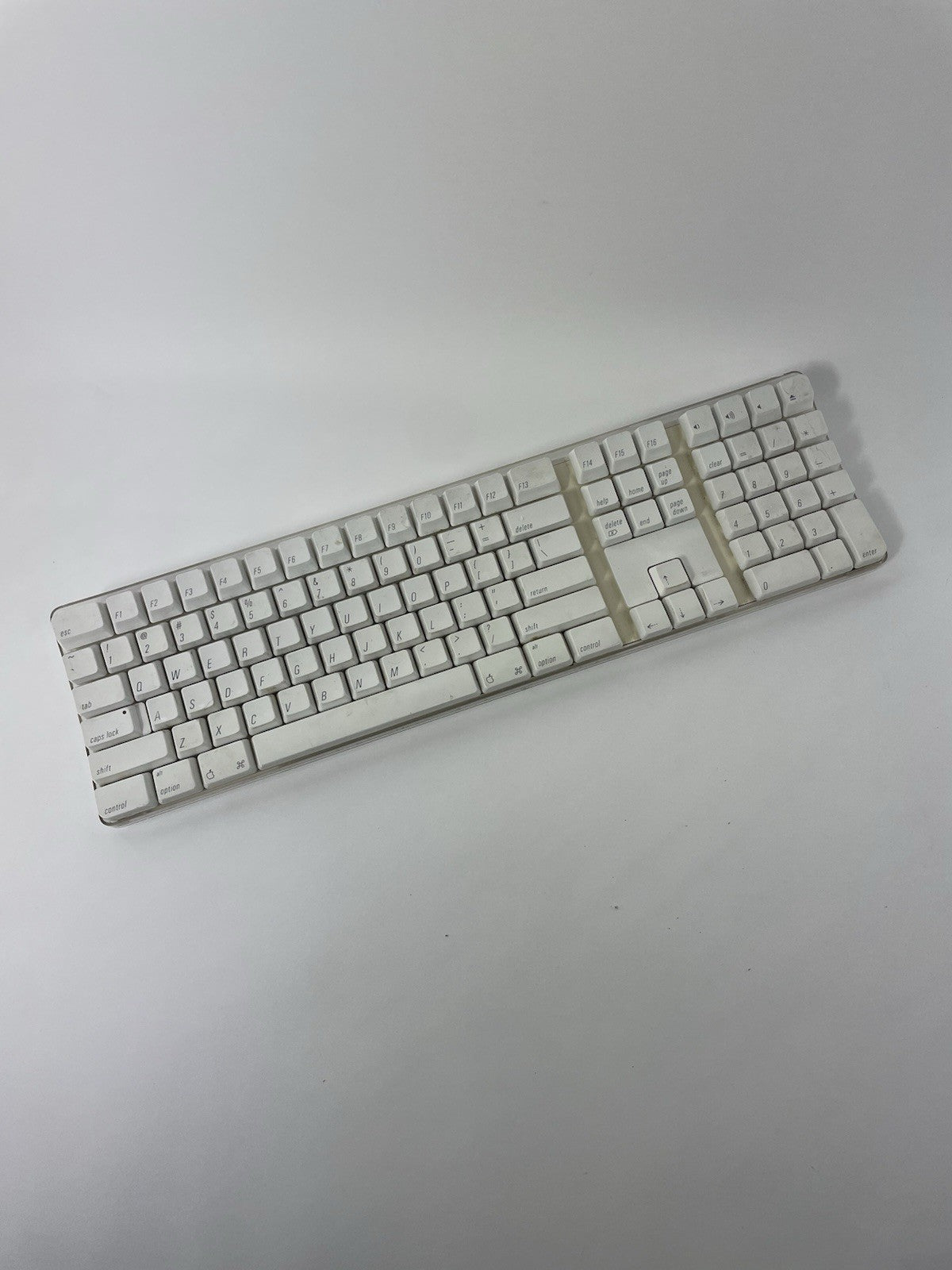 Apple Wireless Keyboard w/ Numeric Keypad A1016