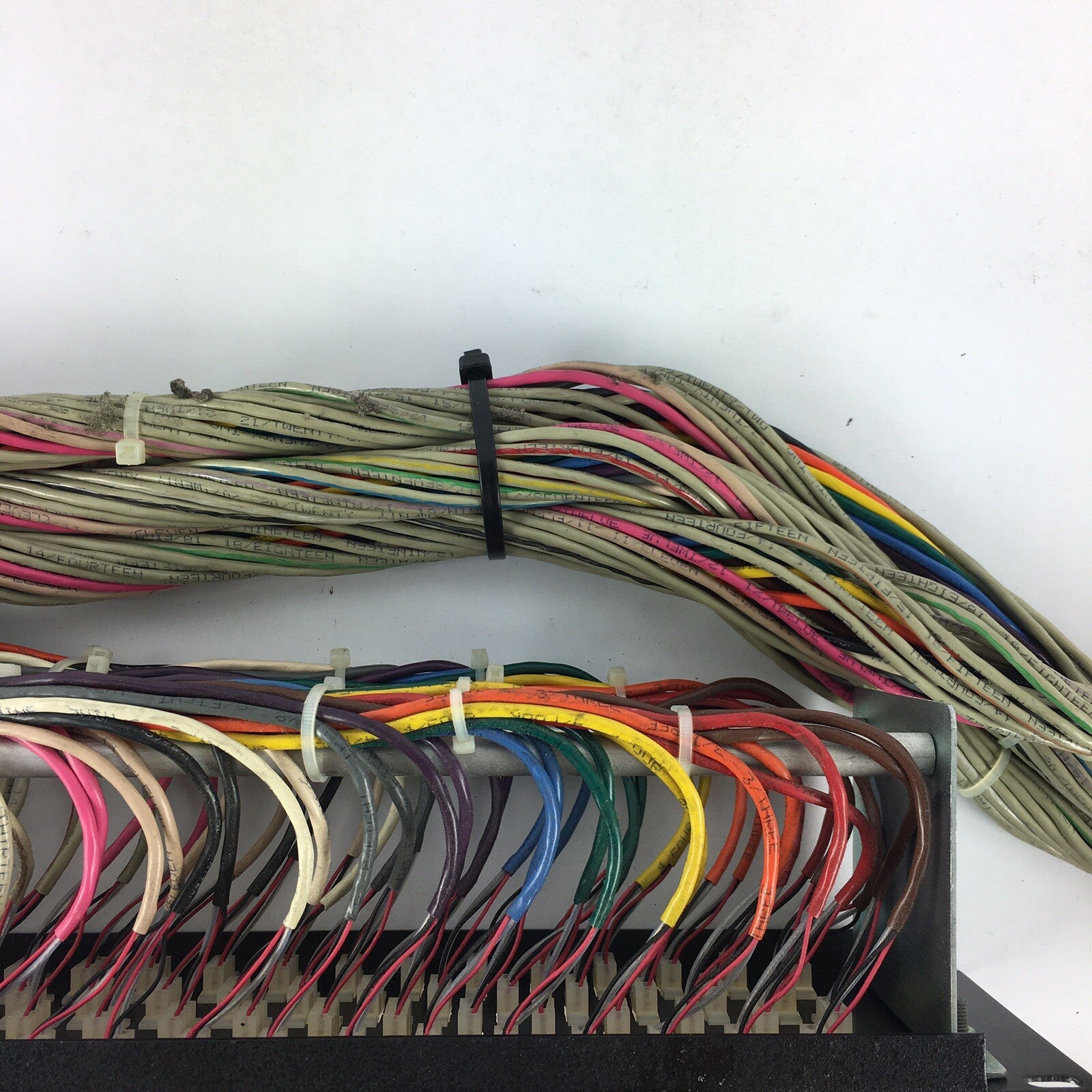 Blue Rean Neutrik TT Bantam 96 Point Patch Bay Wired e3 panel 96 connectors HN