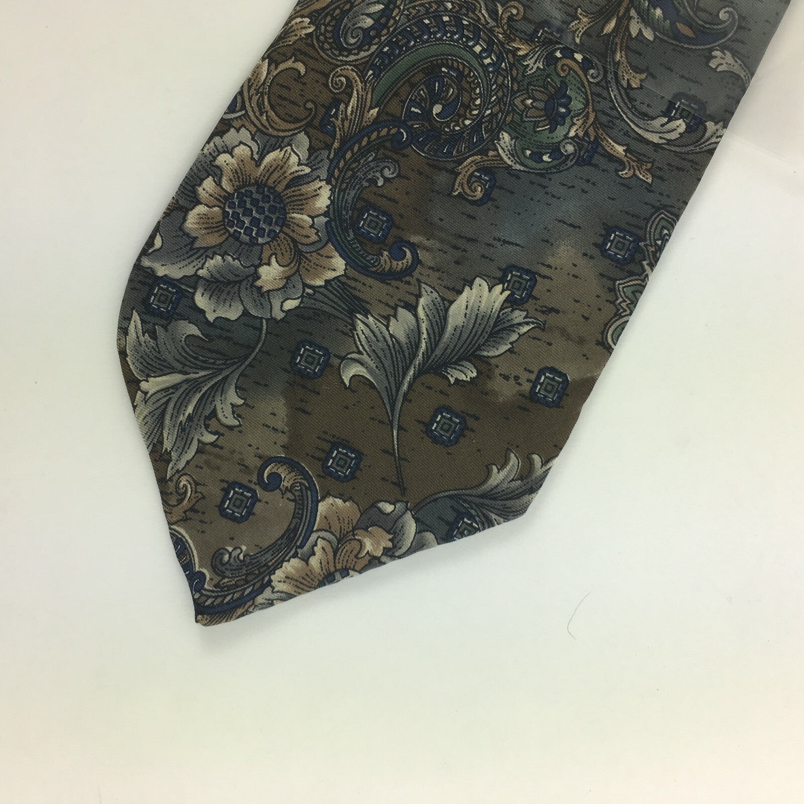 Genuine Barrington 100% Silk Handmade Stylish Formal/Casual Tie Multi Coloured