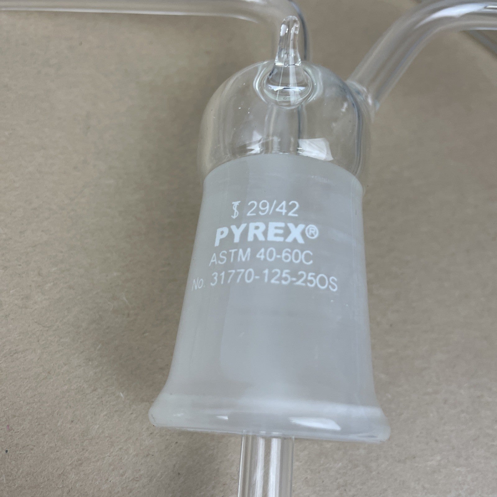 PYREX Glass 250mL Corse Fritted Stopper No. 31770-125-250S For 29/42 Bottle ++++