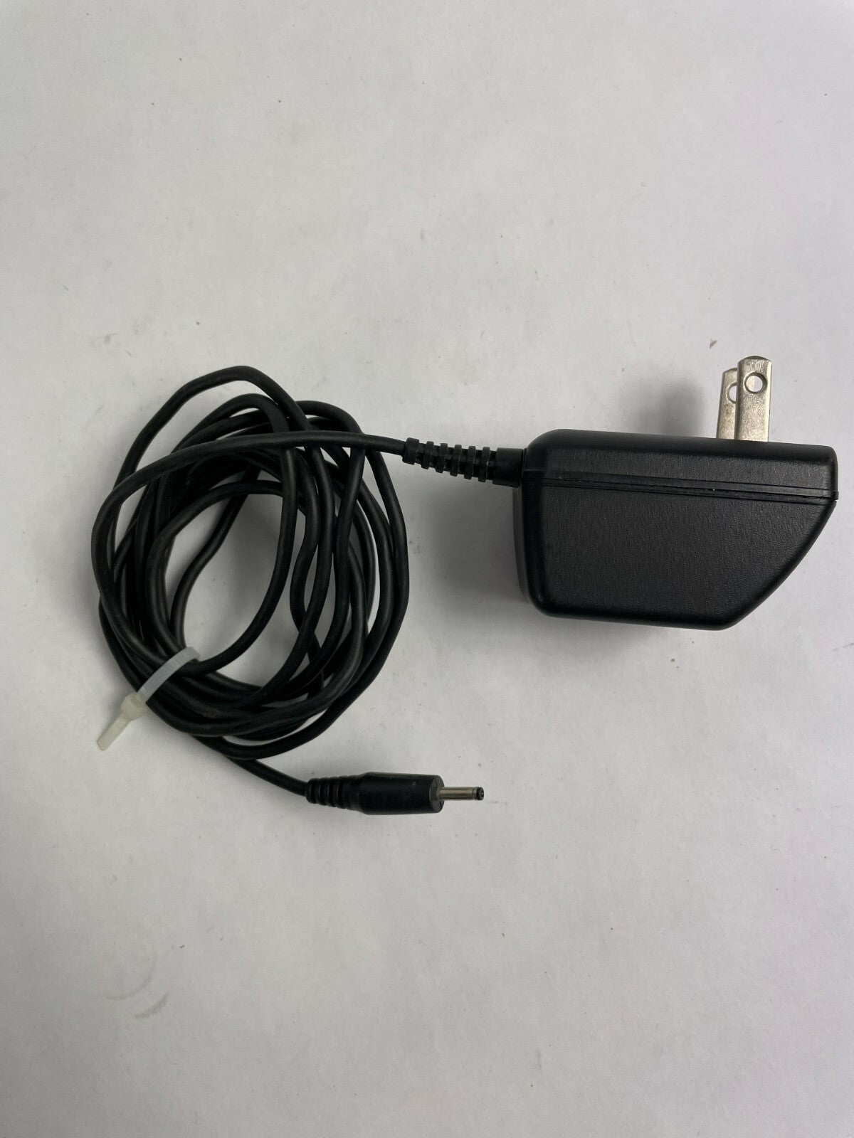 Genuine Kyocera TXACA082 AC Adapter Output 4 V 200mA Power Supply Adapter A62