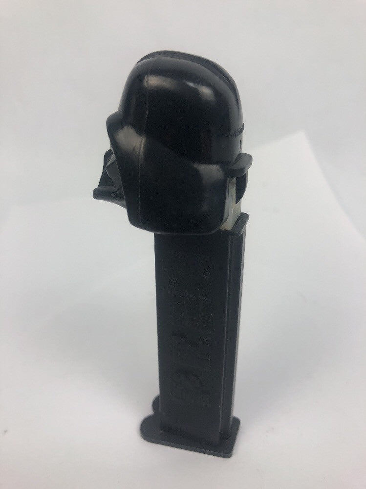 Vintage 1997 STAR WARS Lucasfilm DARTH VADER Pez Figure Candy Dispenser Slovenia