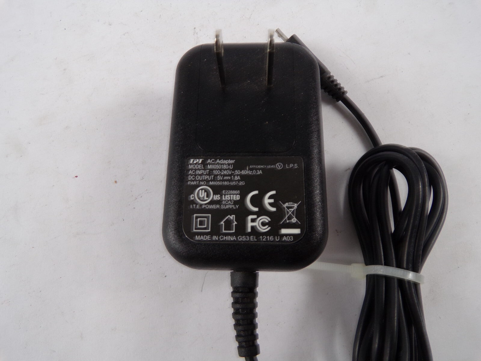 Genuine TPT AC Adapter MII050180-U Output 5 V 1.8 A Power Supply Adapter A55