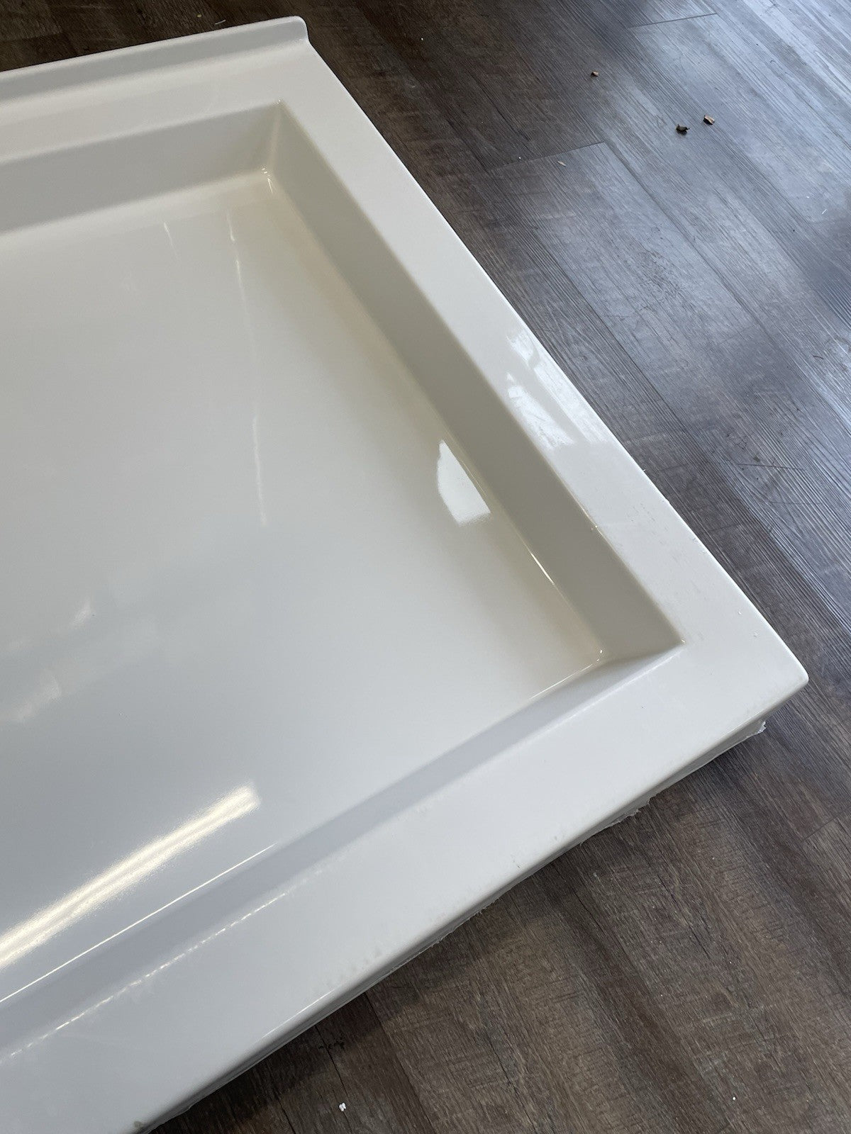 Sherlic 60x32 molded shower pan base white center drain tile ready base
